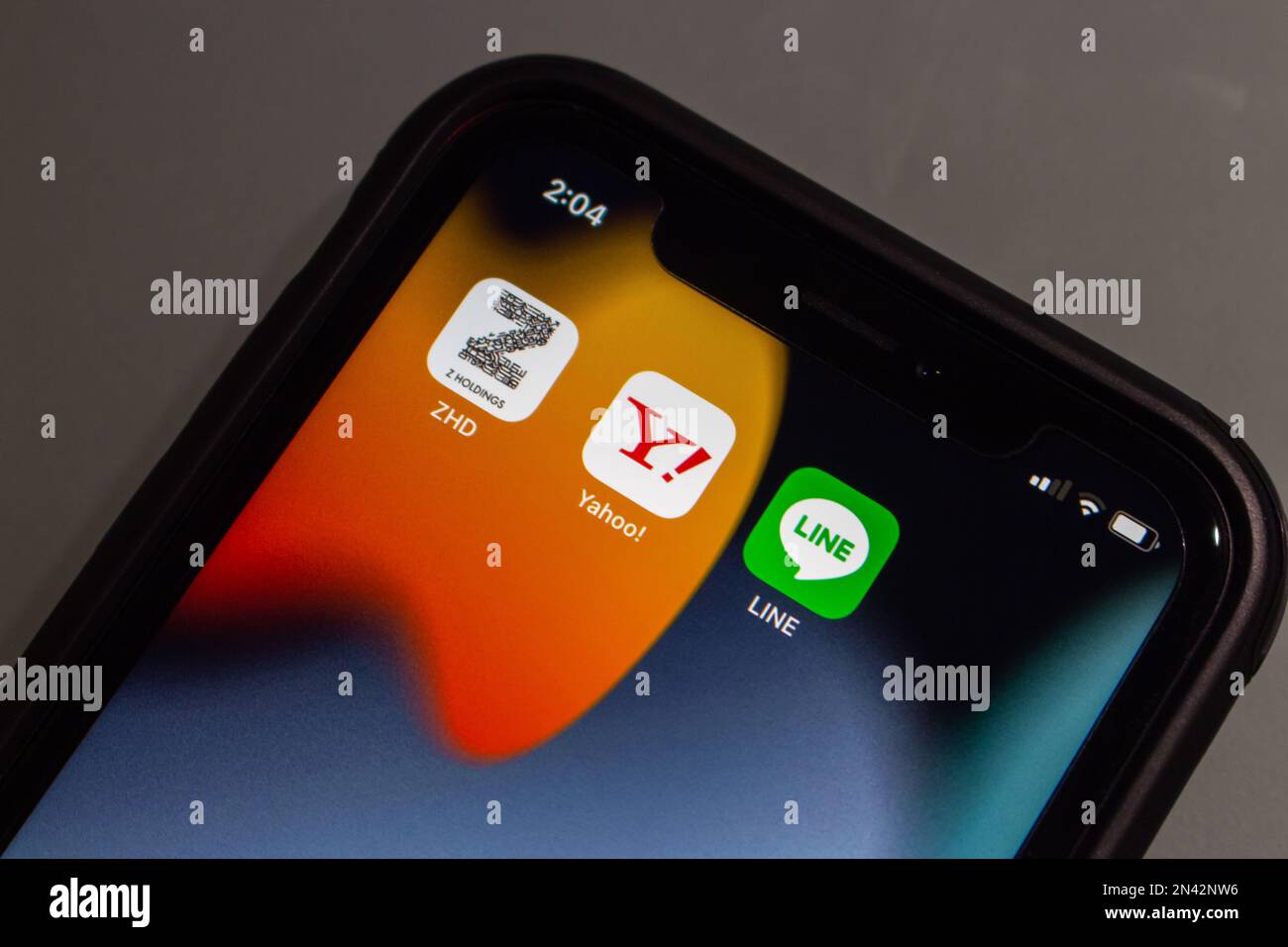 Z Holdings, Yahoo! Japan and LINE app icons in iPhone. In 2023 Feb, Z