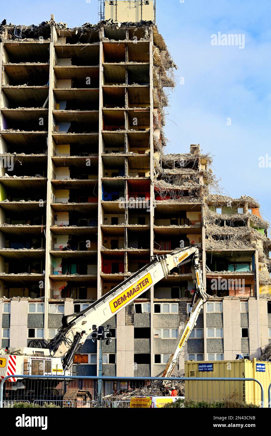 DemMaster demolishing the run down Walker Newcastle 6 flats built during the 1960's DemMaster