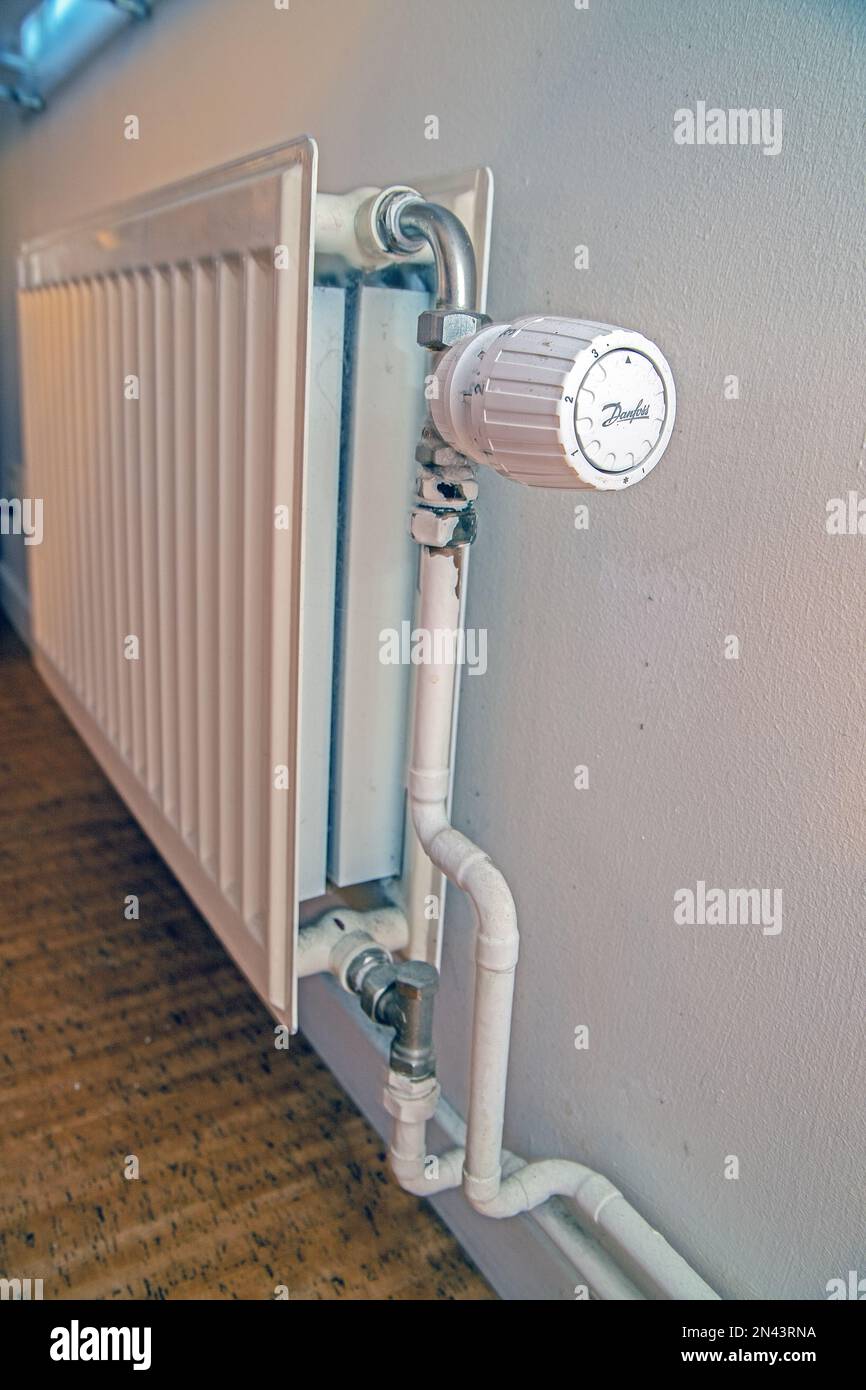 radiator and thermostat in flat heater closeup Stock Photo Alamy