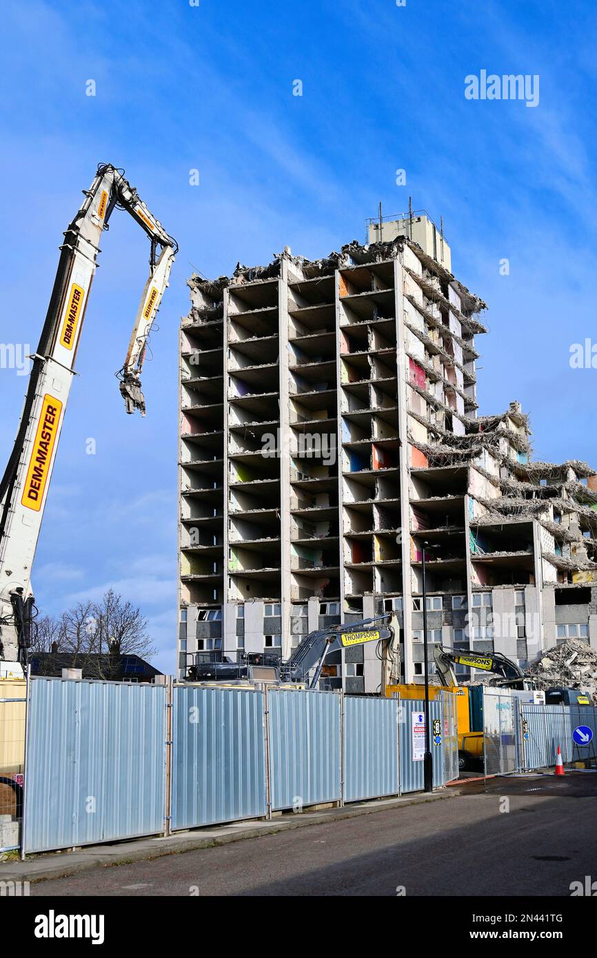 DemMaster demolishing the run down Walker Newcastle 6 flats built during the 1960's DemMaster