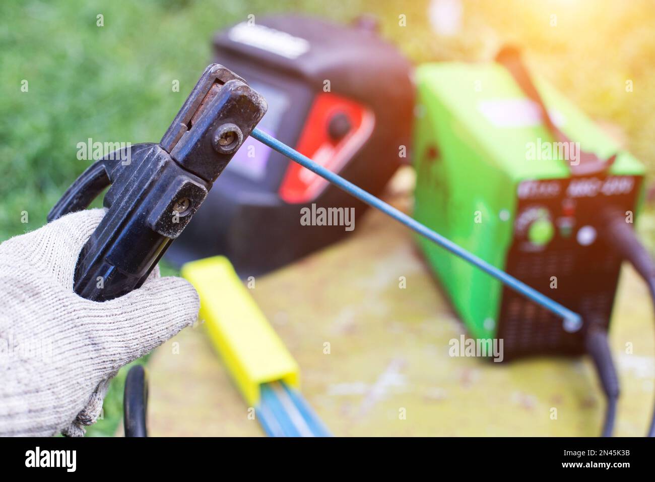 Welding machine, resistance seam welding electrodes and welding mask. The concept of services of