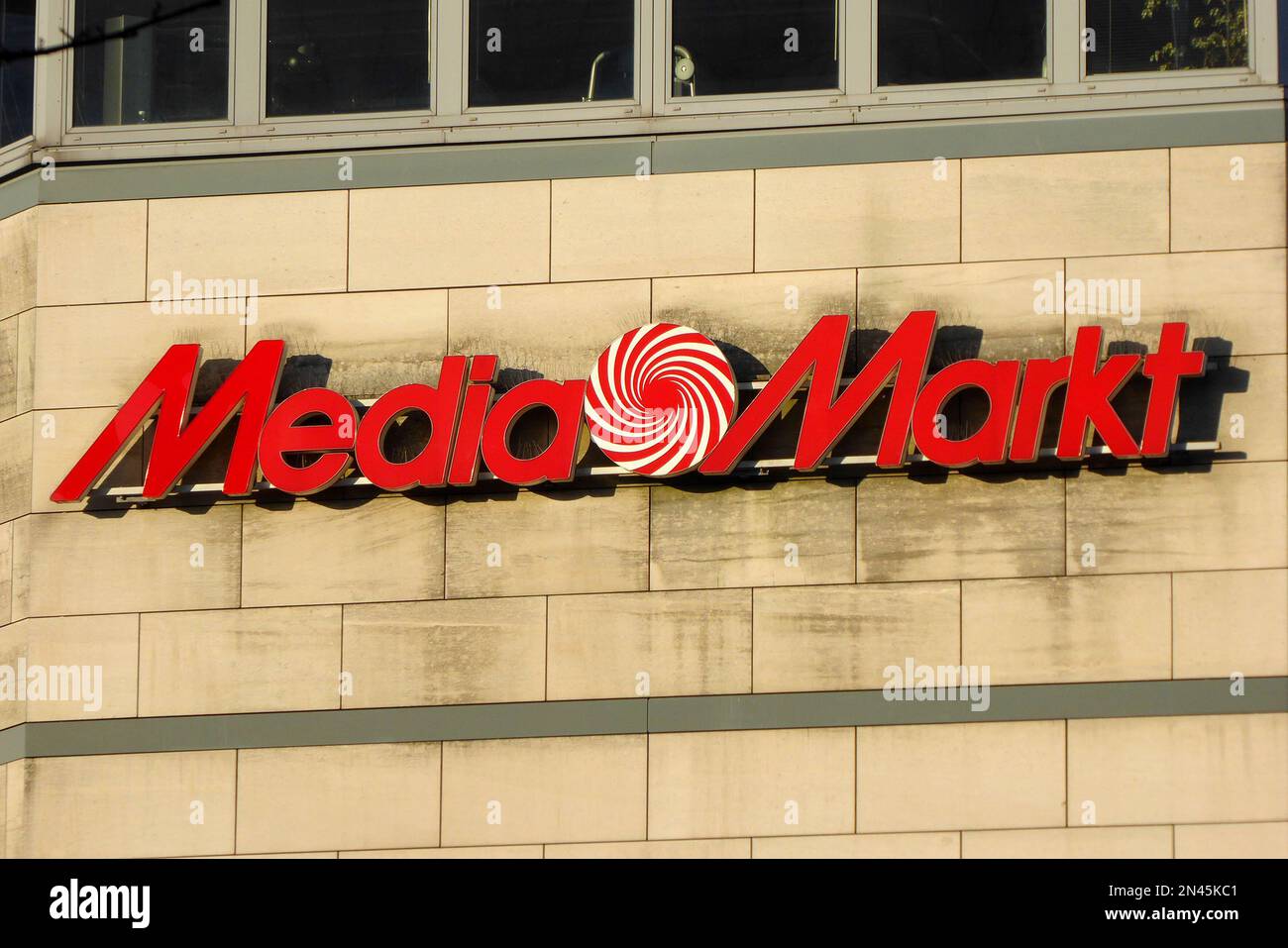 MediaMarkt - Media Markt storefront in Eindhoven NL - Media Markt is a  German multinational chain of consumer electronics stores with over 1000  stores Stock Photo - Alamy