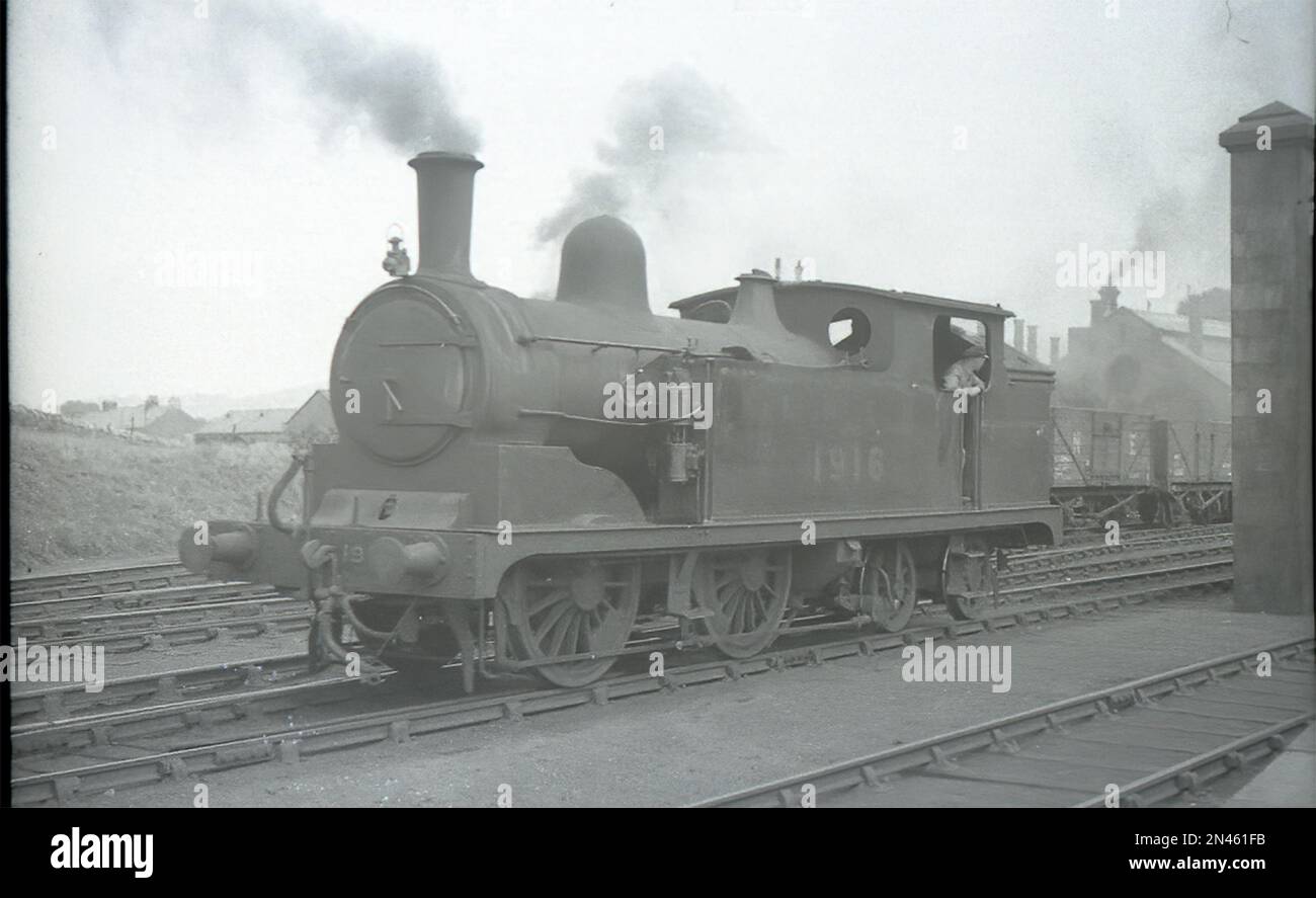 Midland Railway Class 2442 0-6-0T locomotive as LMS No.1916 Stock Photo