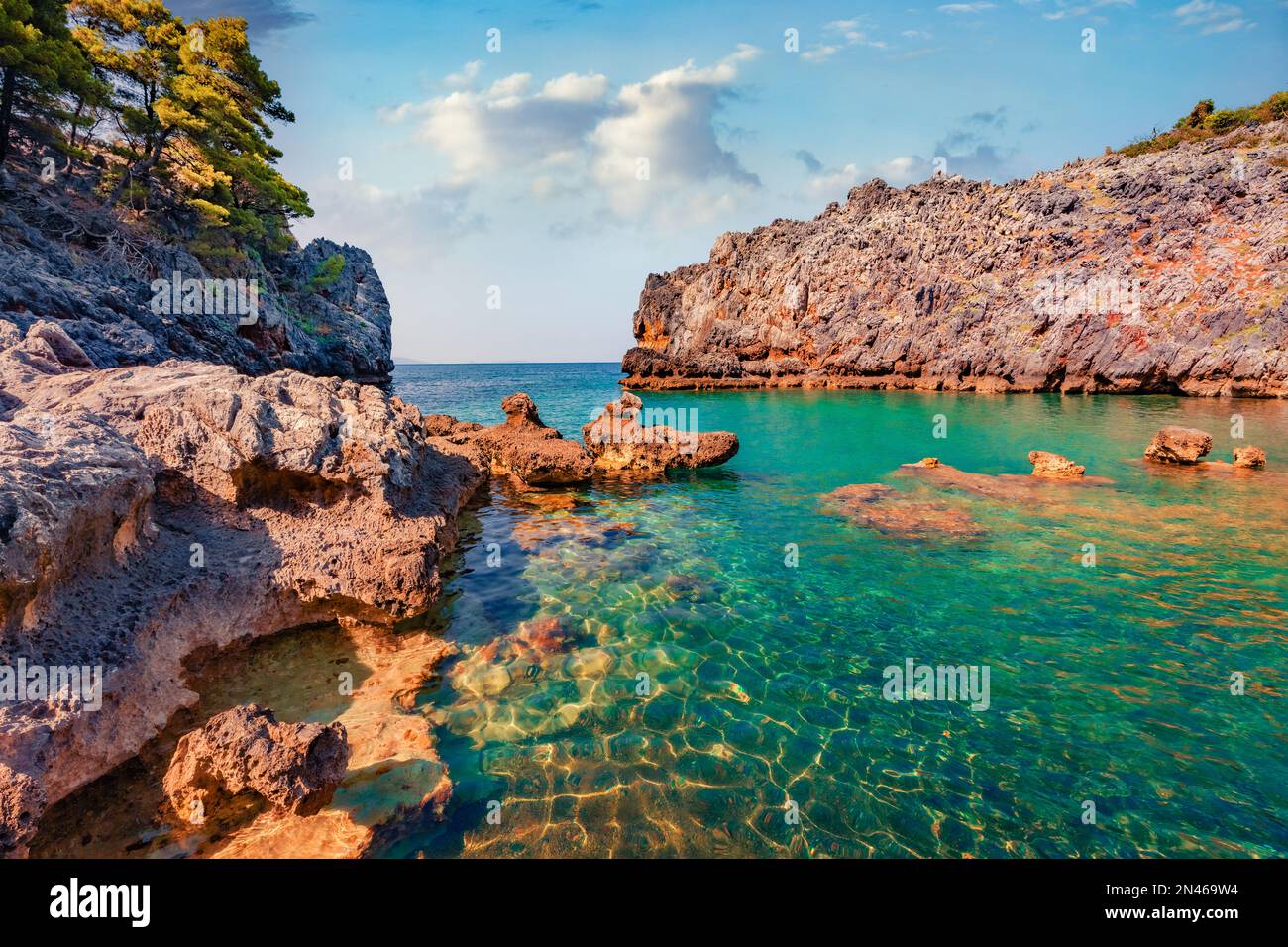 ARTURO'S ISLAND, (aka L'ISOLA DI ARTURO), US poster art, top: Vanni De  Maigret; below: Key Meersman, 1962 Stock Photo - Alamy