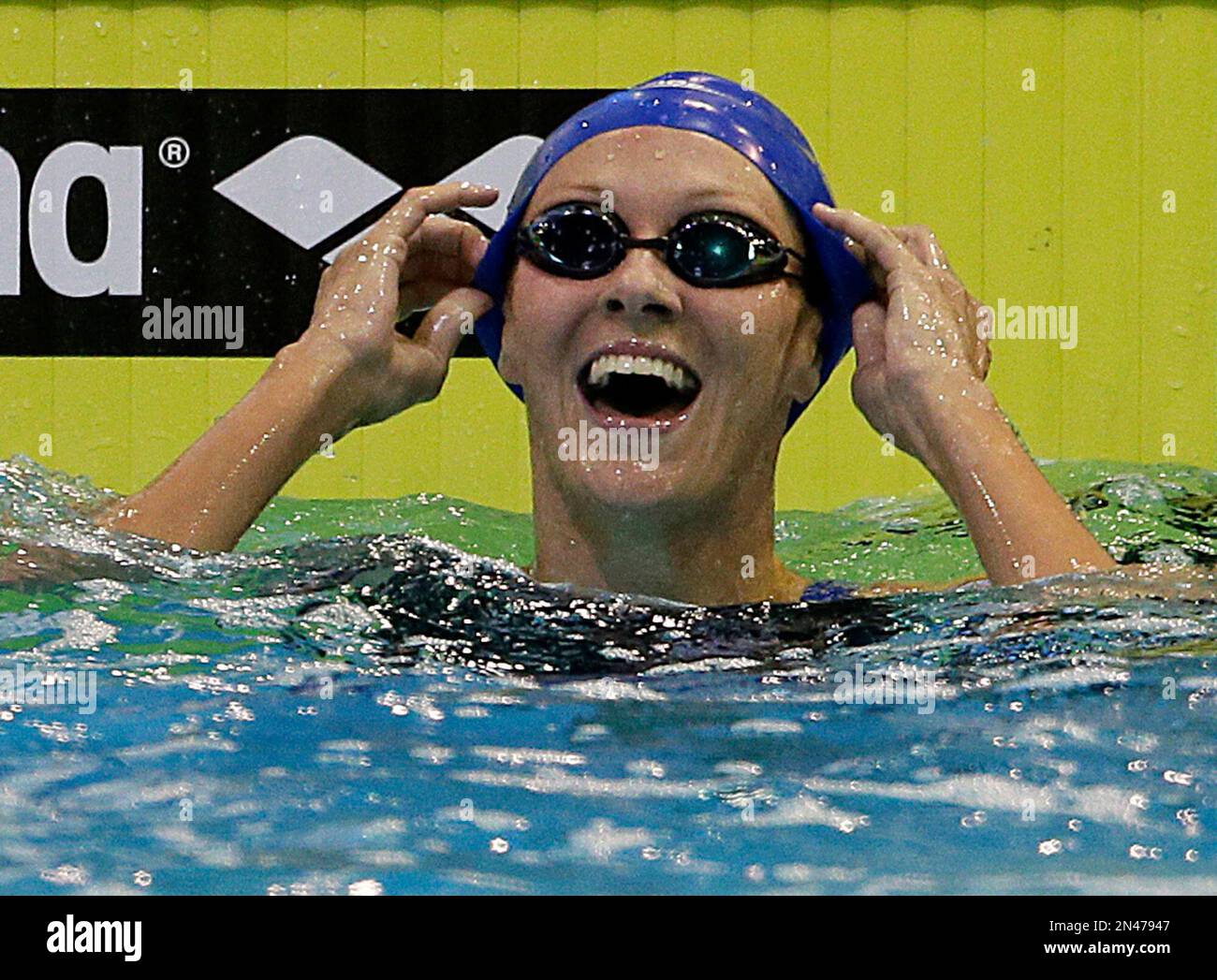 Britain's Jazmin Carlin celebrates after winning the women's 400m
