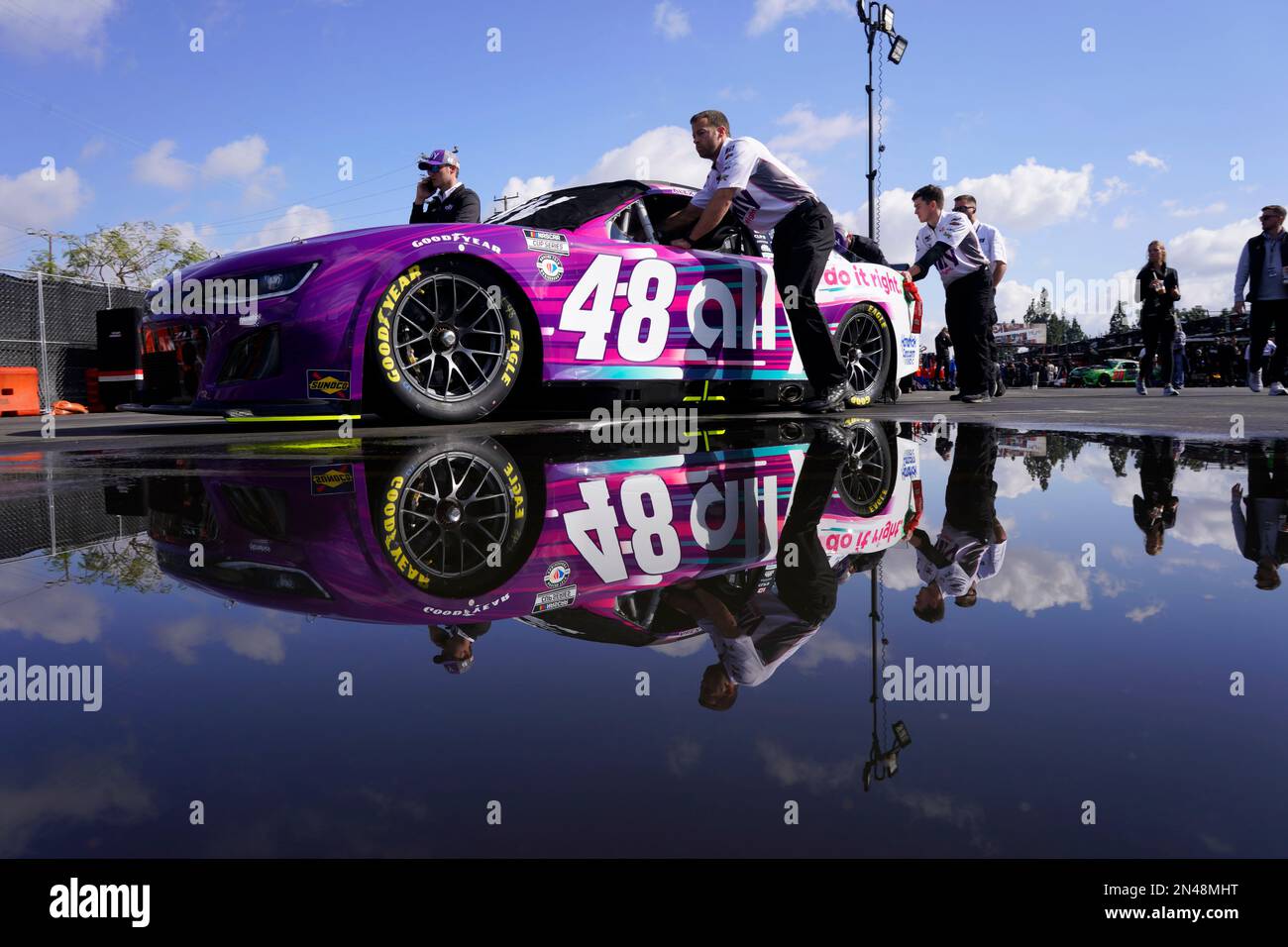Alex Bowman races for the Busch Light Clash at The Coliseum at Los
