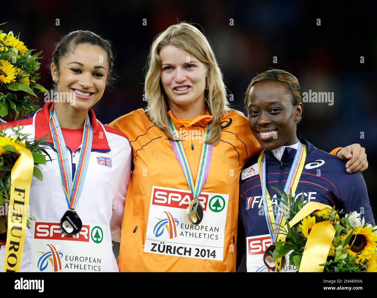 Netherland's gold medal winner Dafne Schippers, center, 2nd placed ...