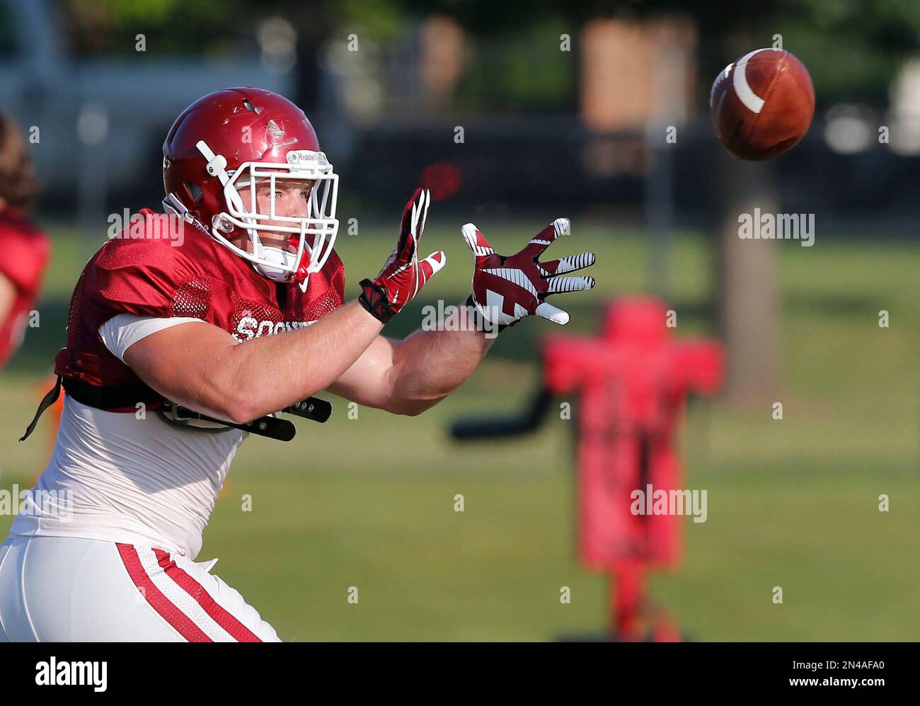 Oct. 1, 2011 - Norman, Oklahoma, United States of America - Oklahoma  Sooners fullback Aaron Ripkowski (48) in action during the game between the  Ball State Cardinals and the Oklahoma Sooners at