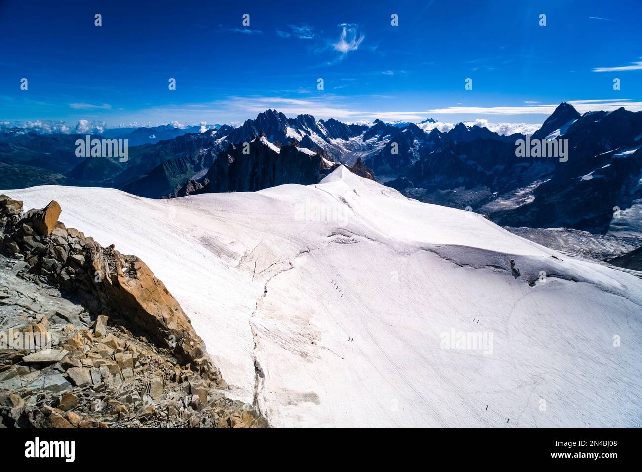 Glacier du geant crevasse between aiguille du midi and helbronner hi-res  stock photography and images - Alamy