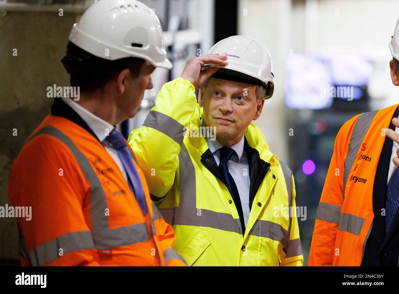 Newly appointed Secretary of State for Energy Security and Net Zero Grant Shapps tours the facility. Prime Minister Rishi Sunak and newly appointed Se Stock Photo