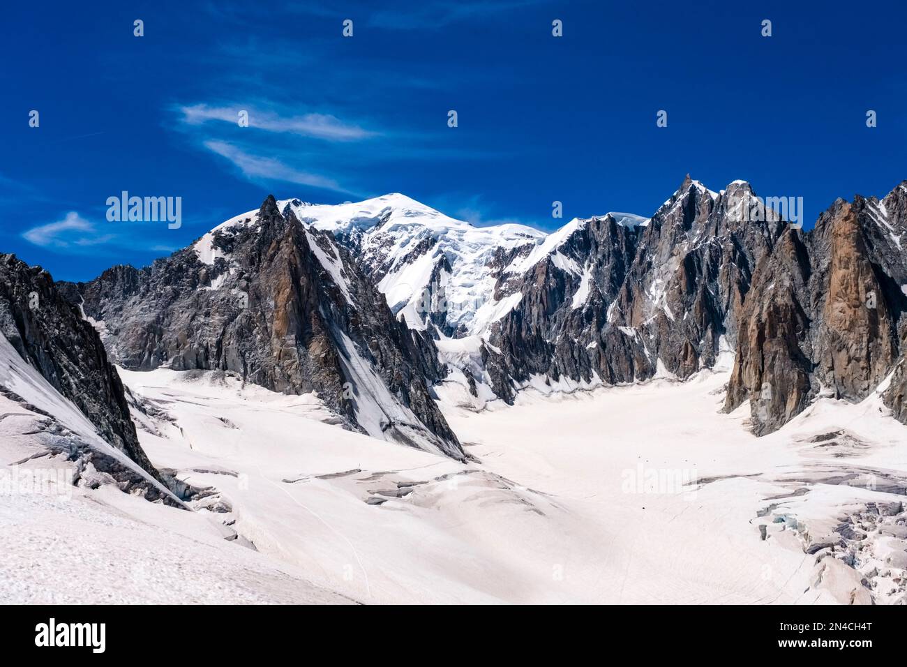View of the slopes and crevasses of the upper part of the Géant Glacier ...
