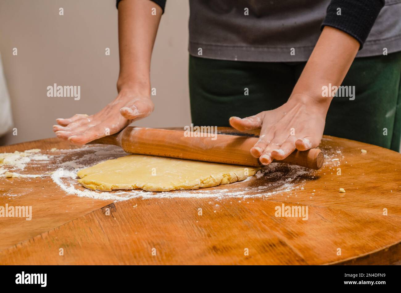 Wooden splinter hi-res stock photography and images - Alamy