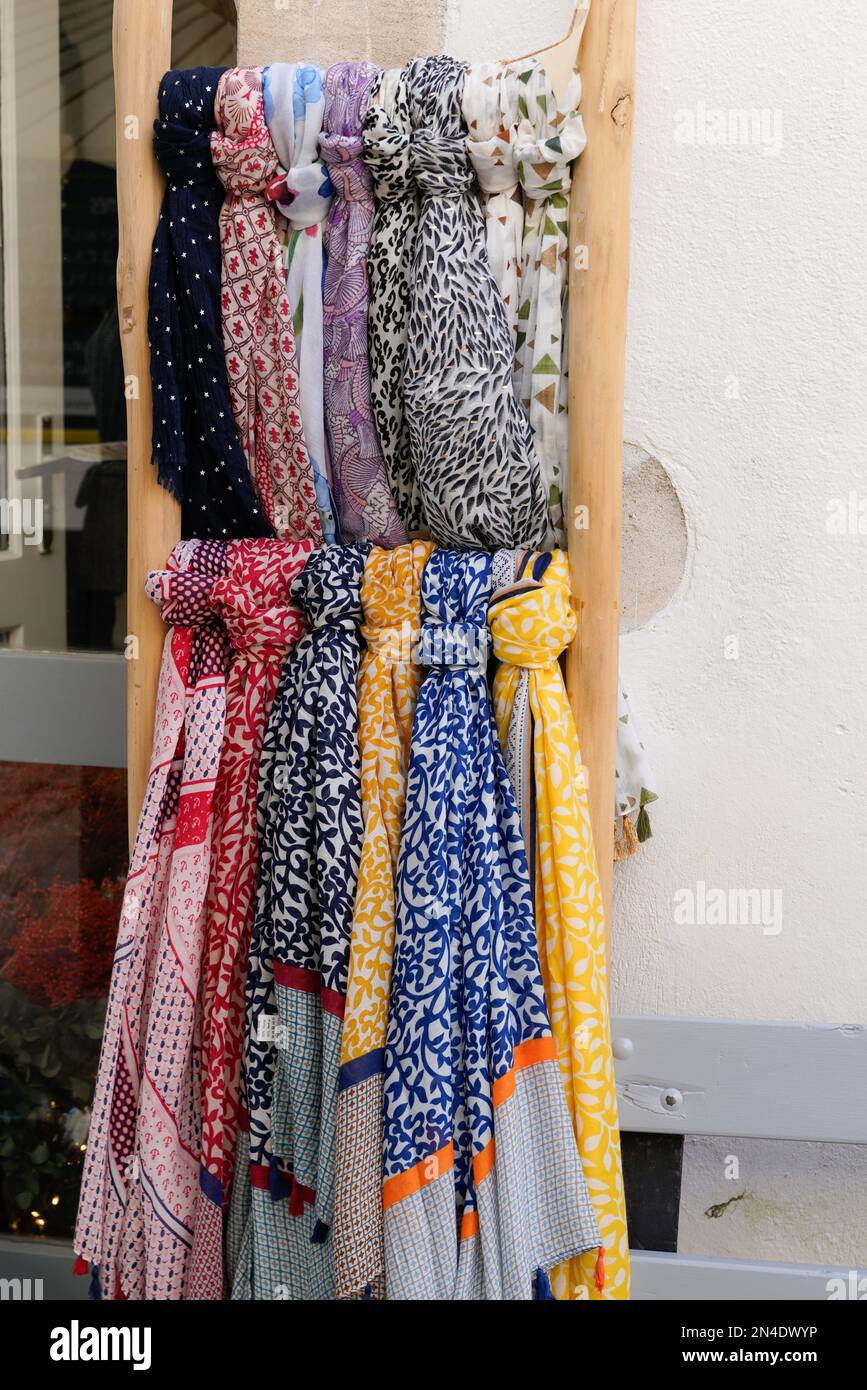 Cheches hi-res stock photography and images - Alamy