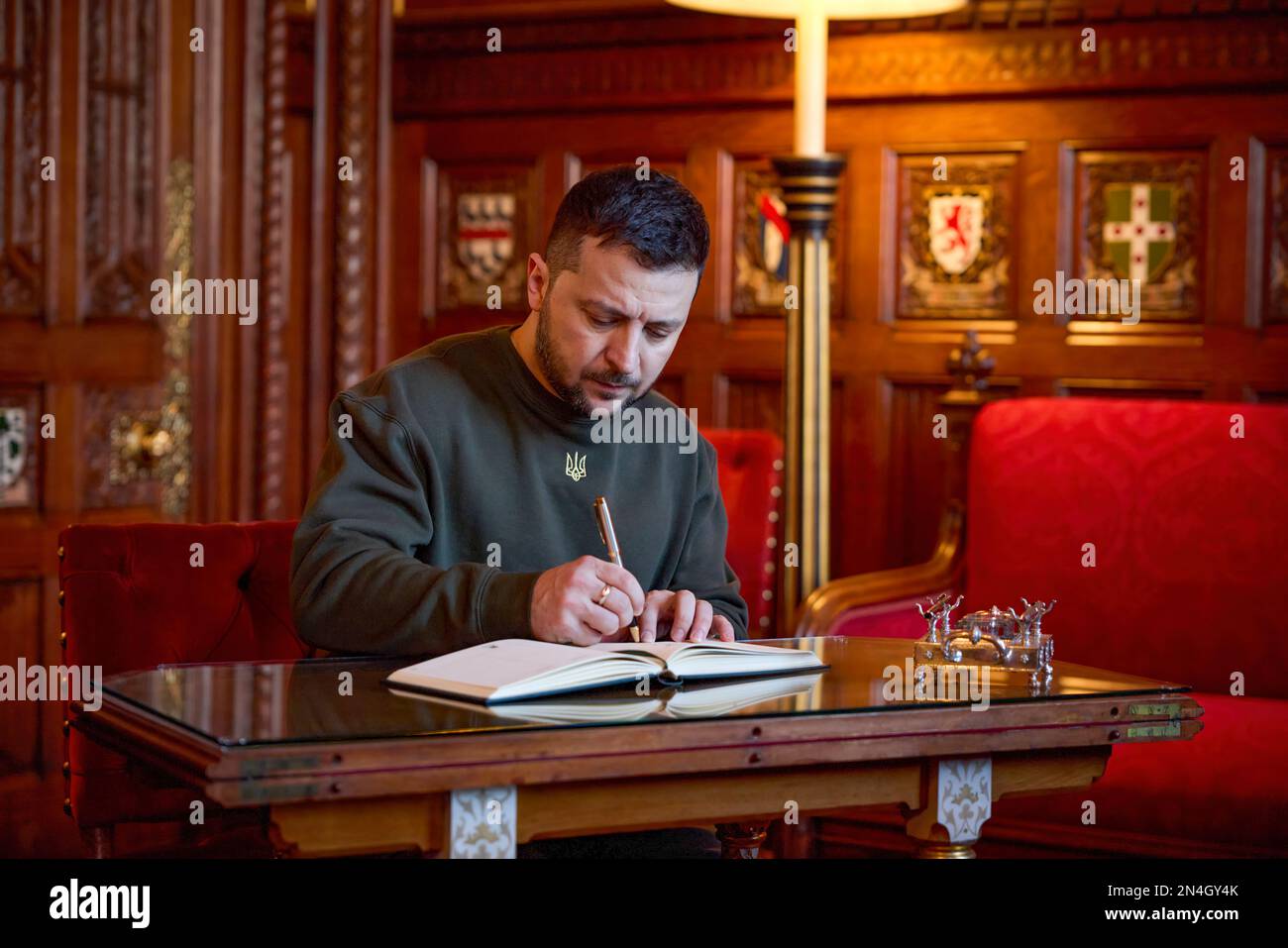 Combat aircraft – for Ukraine, wings – for freedom – address by President Volodymyr Zelensky to both Houses of Parliament of the United Kingdom. The Ukraine President visited the United Kingdom on February 8, 2023 and attempting to win British support for the supply of British NATO standard fighter aircraft. Stock Photo