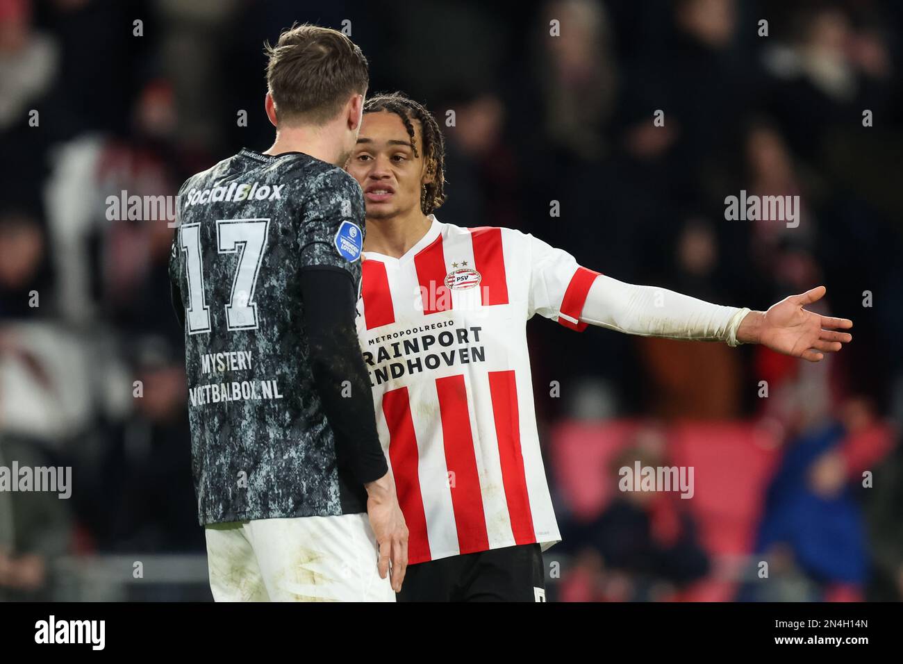 EINDHOVEN, NETHERLANDS - FEBRUARY 8: Mike te Wierik of FC Emmen and Xavi  Simons of PSV during the TOTO KNVB Cup - 1/8th final match between PSV and FC  Emmen at the