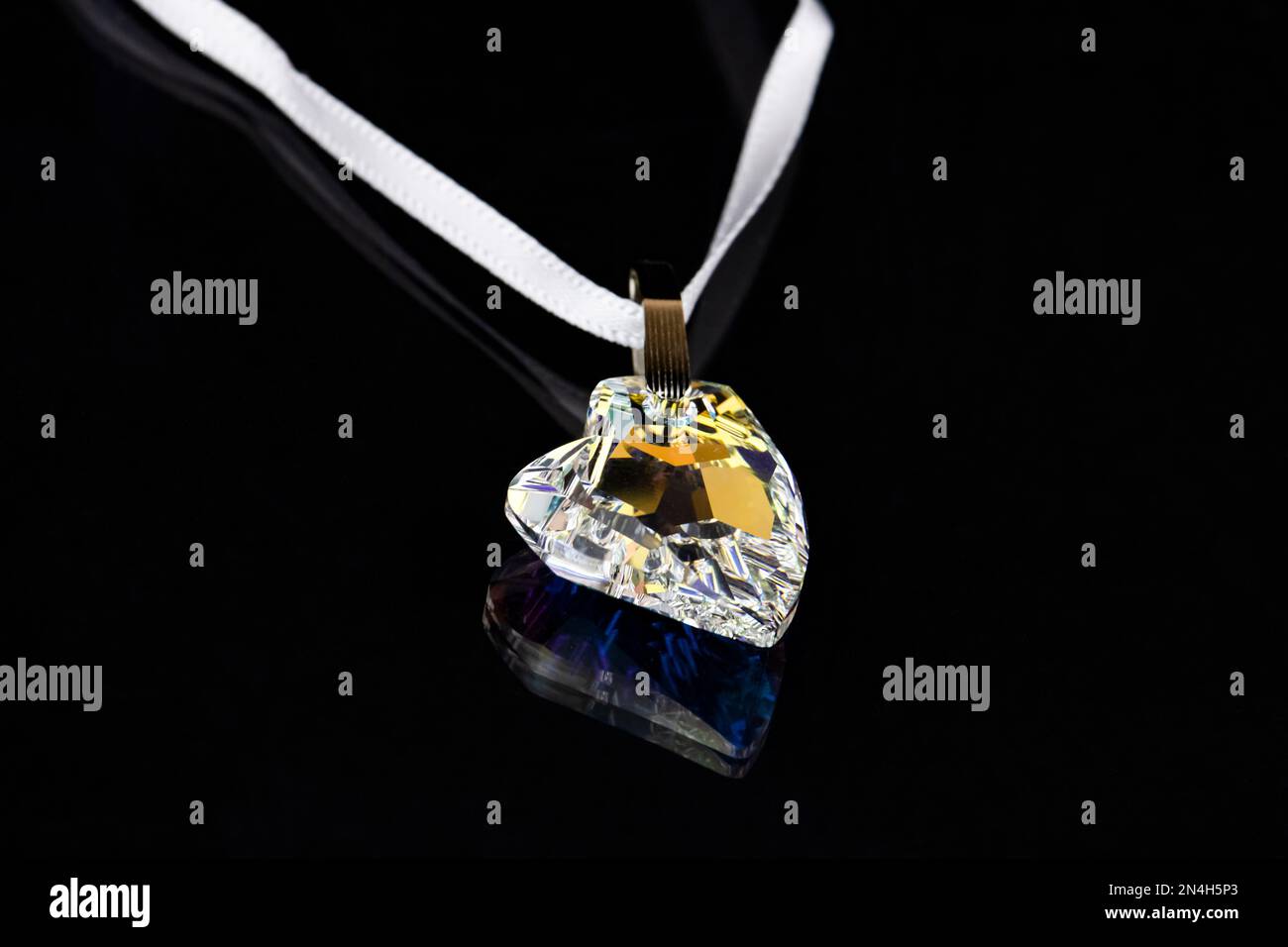 Gem heart hi-res stock photography and images - Alamy