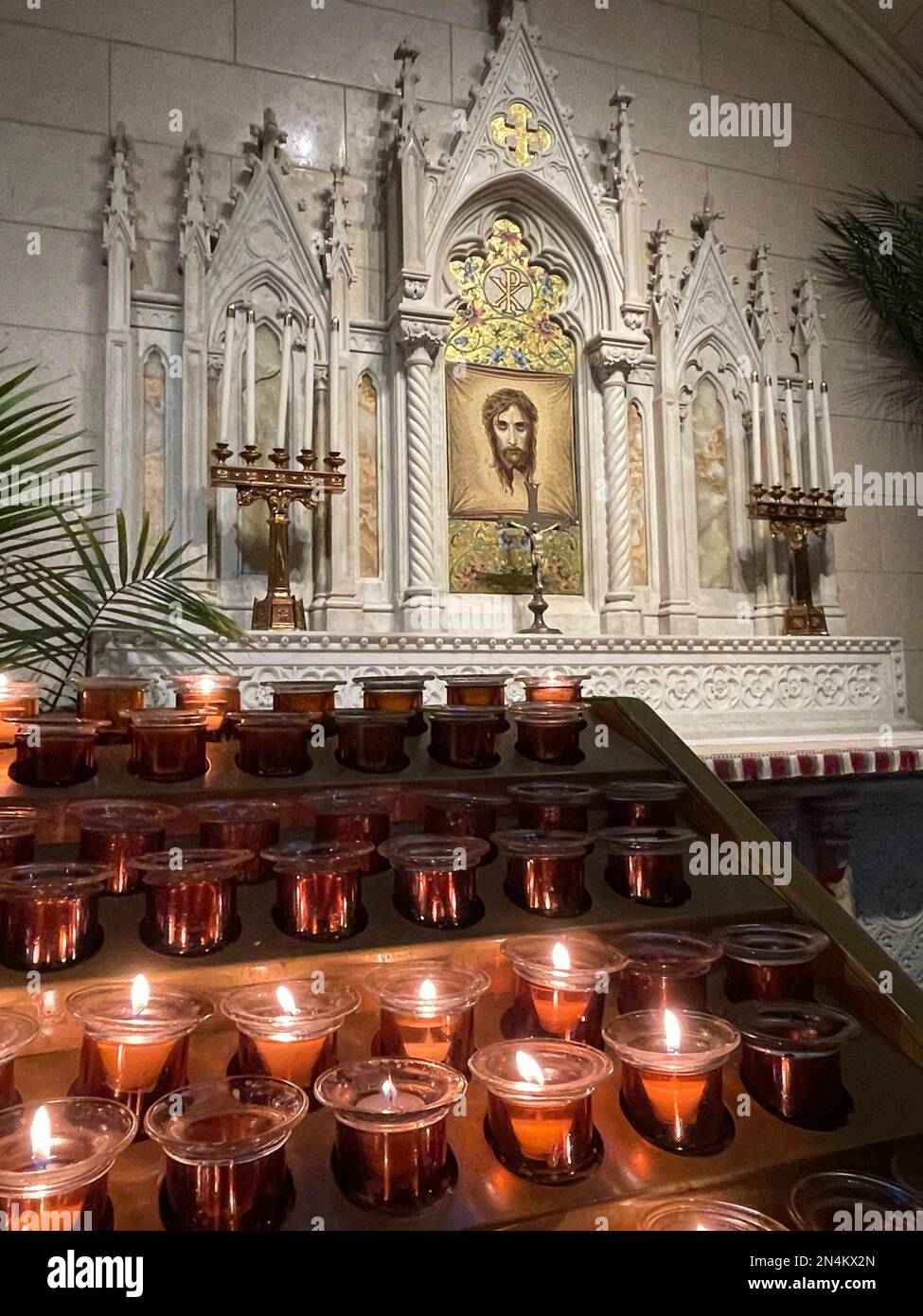 Side atlar and Votive Candle Offering, St. Patrick's Cathedral, Fifth