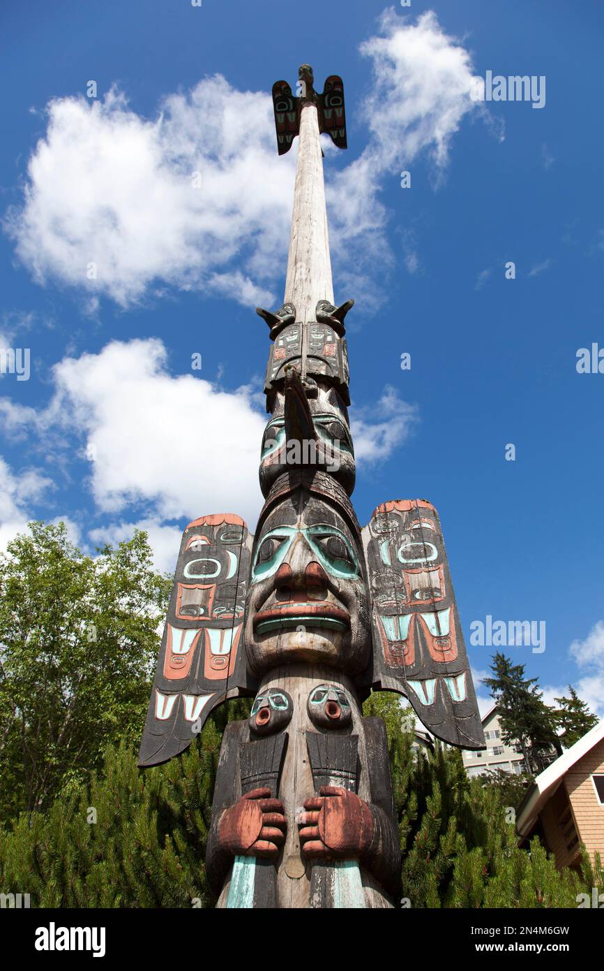 Totem pole in ketchikan alaska hi-res stock photography and images - Alamy