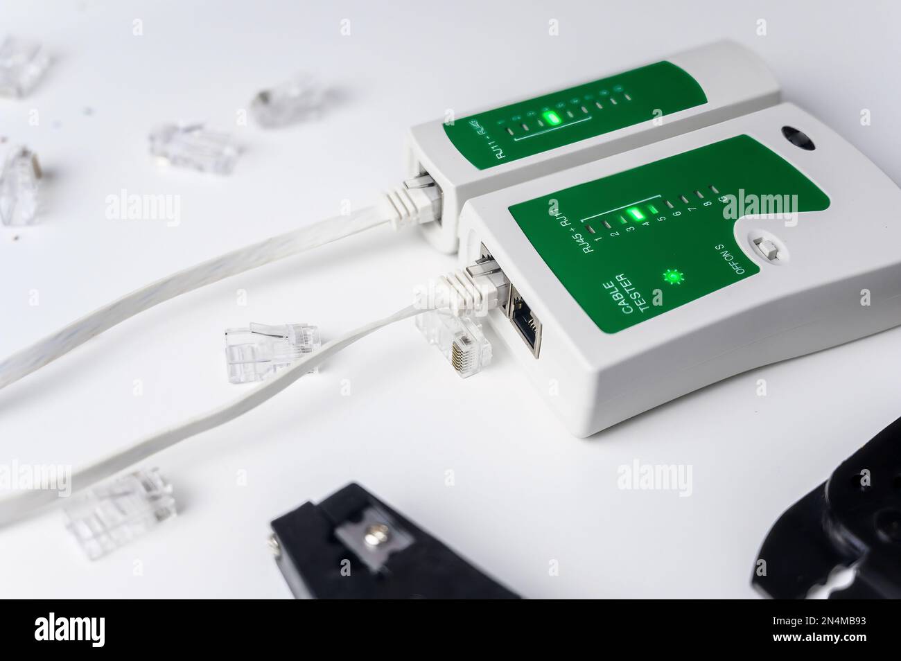 cable test tool. UTP Cat 5 twisted pair test procedure UTP