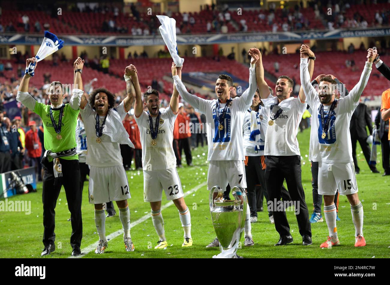 Real Madrid players celebrate winning the Champion League title at the ...