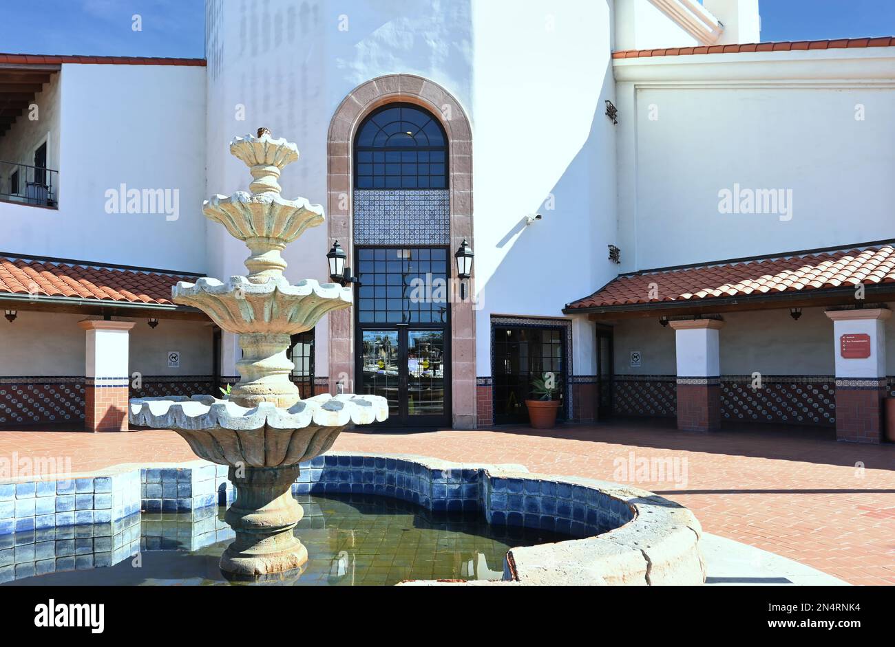 SANTA ANA, CALIFORNIA - 1 FEB 2023: Fountain and entrance to the Santa Ana Regional Transportation Center. Stock Photo