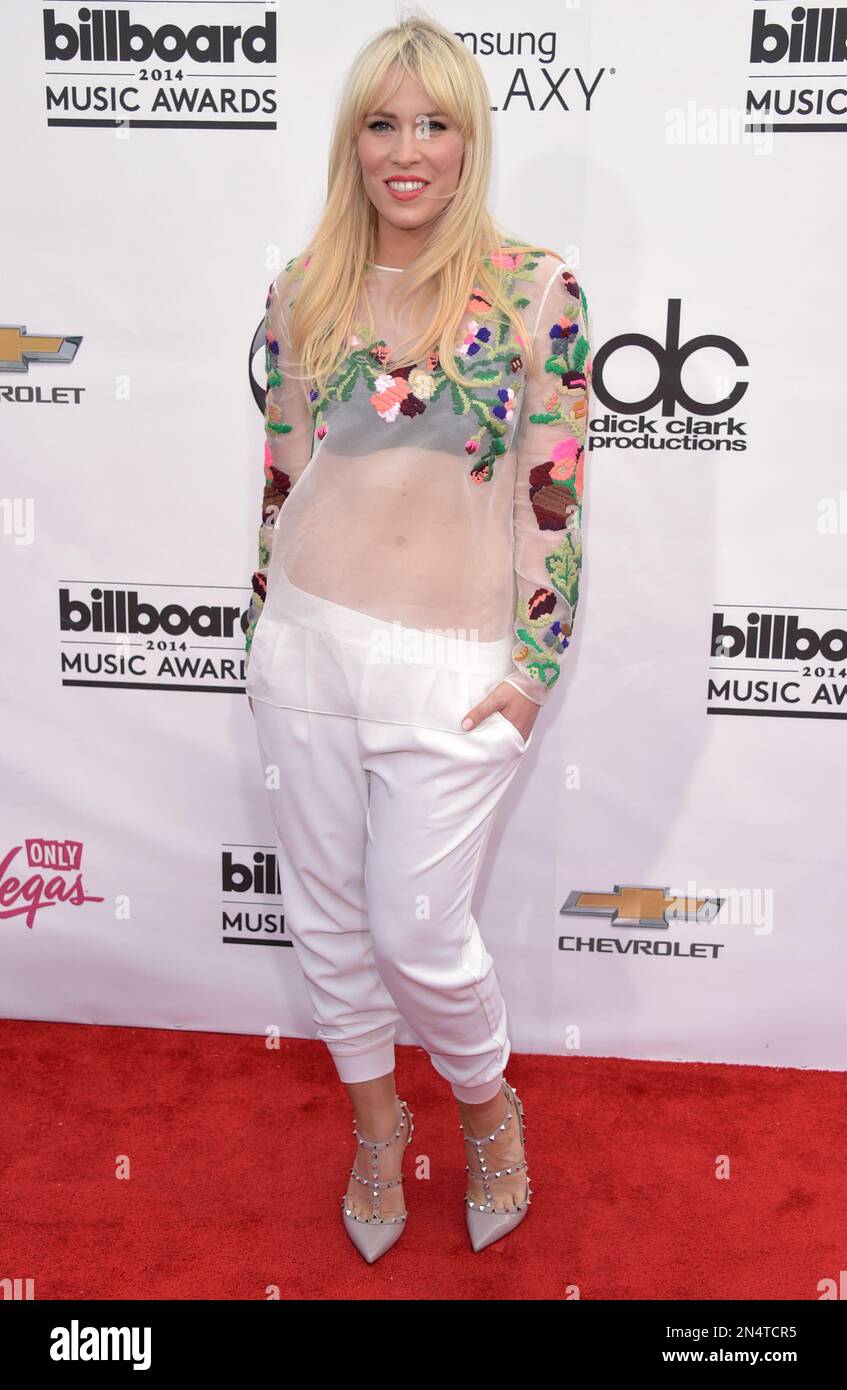 Natasha Bedingfield arrives at the Billboard Music Awards at the MGM