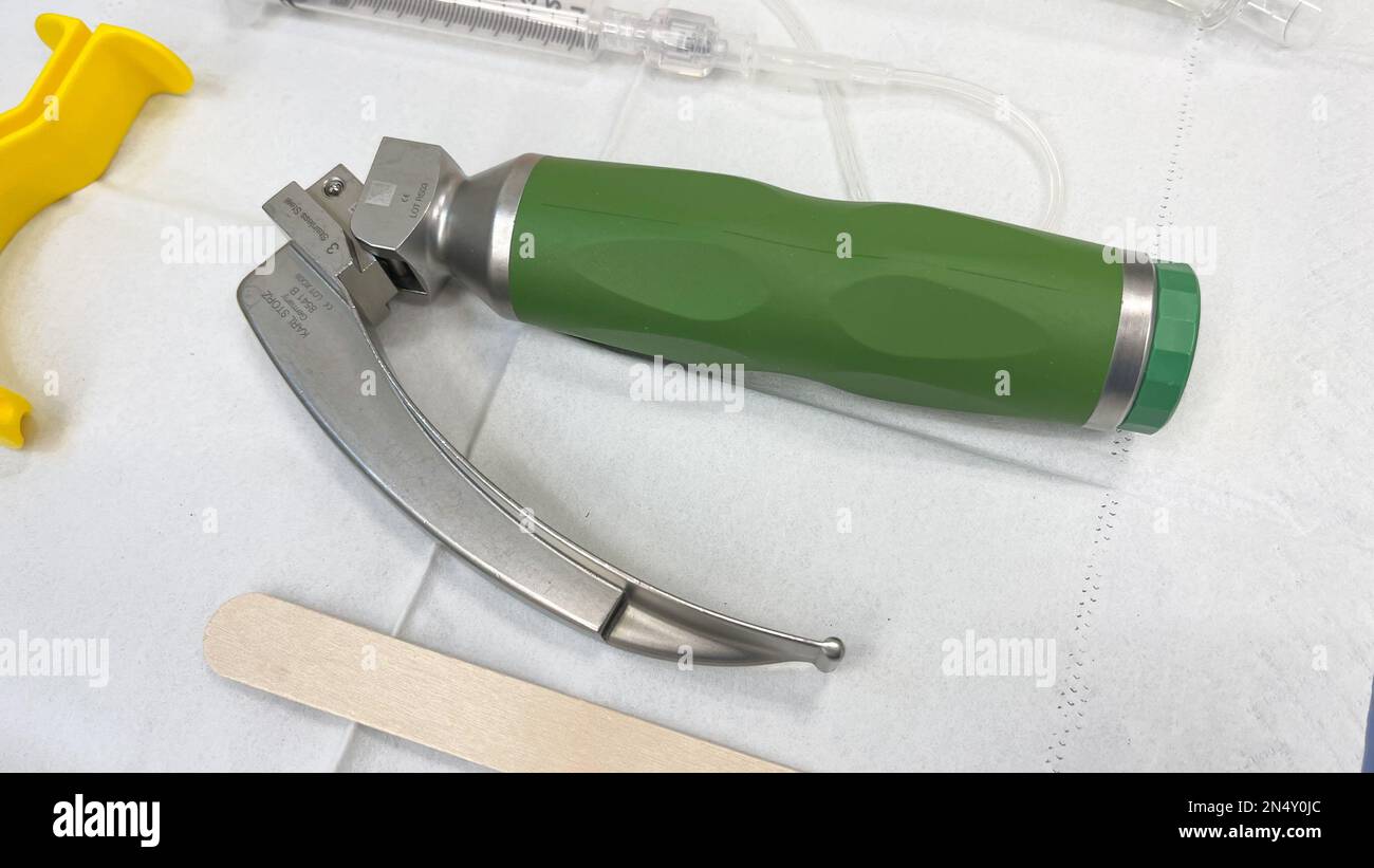 Hospital Anesthesia emergency airway intubation kit Stock Photo Alamy