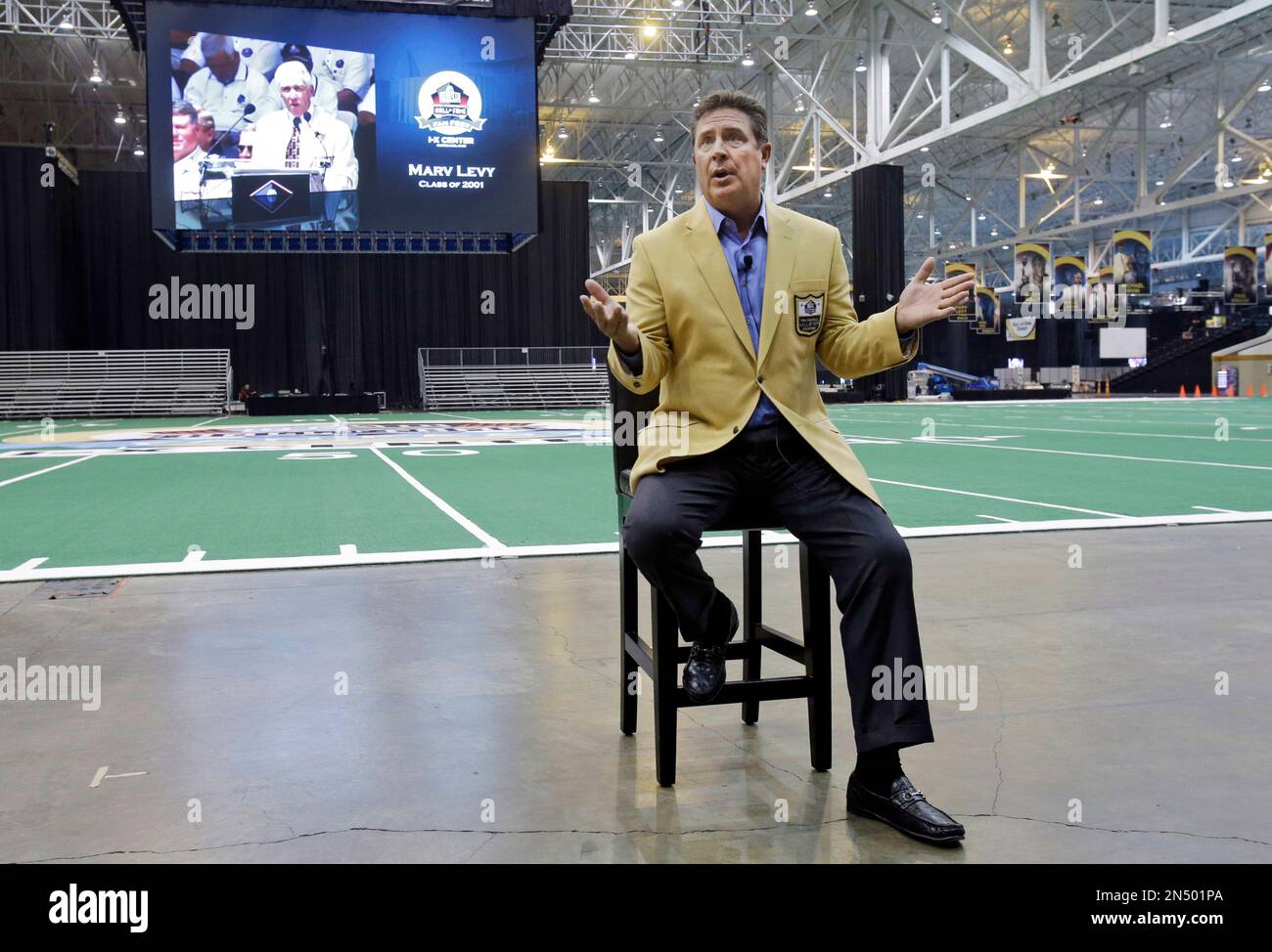 Dan Marino 0f the Miami Dolphins Stock Photo - Alamy