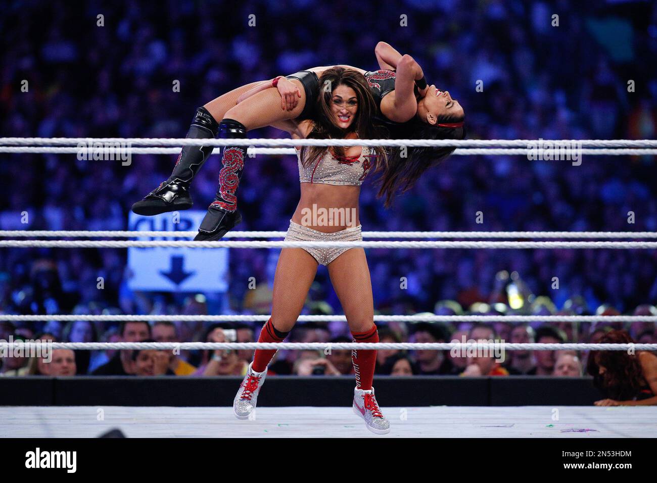 Oilaviy hammom porno