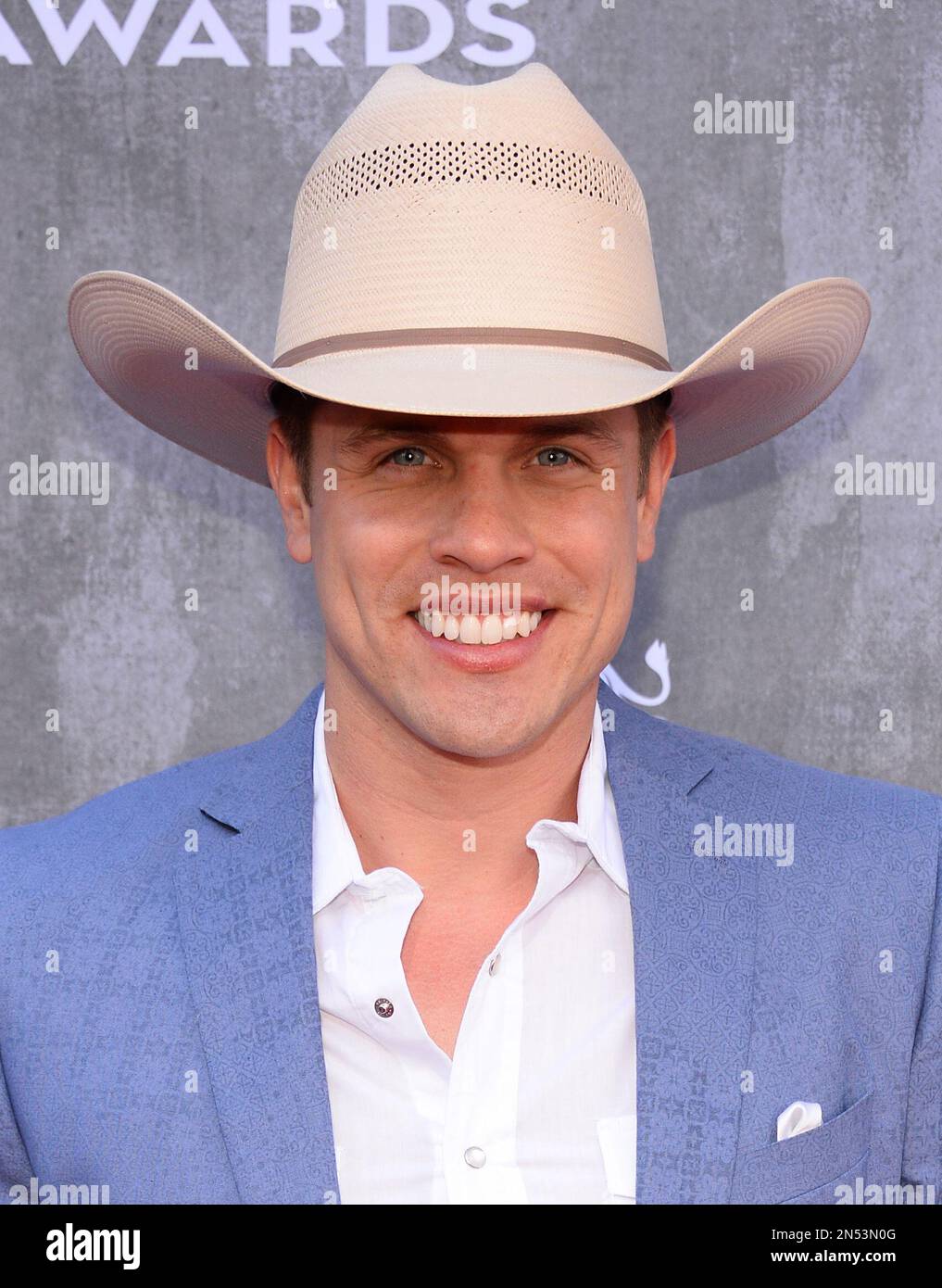 Dustin Lynch arrives at the 49th annual Academy of Country Music Awards
