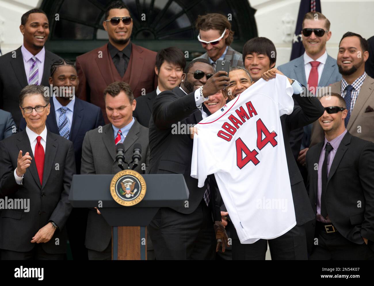 Boston Red Sox designated hitter David "Big Papi" Ortiz takes a selfie(02)