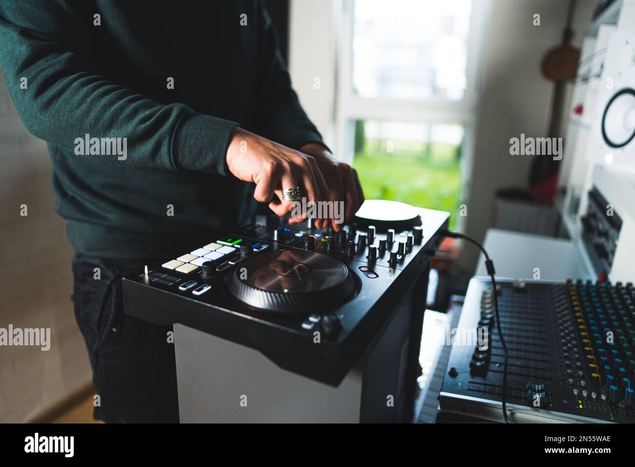 Home dance piano hi-res stock photography and images - Alamy