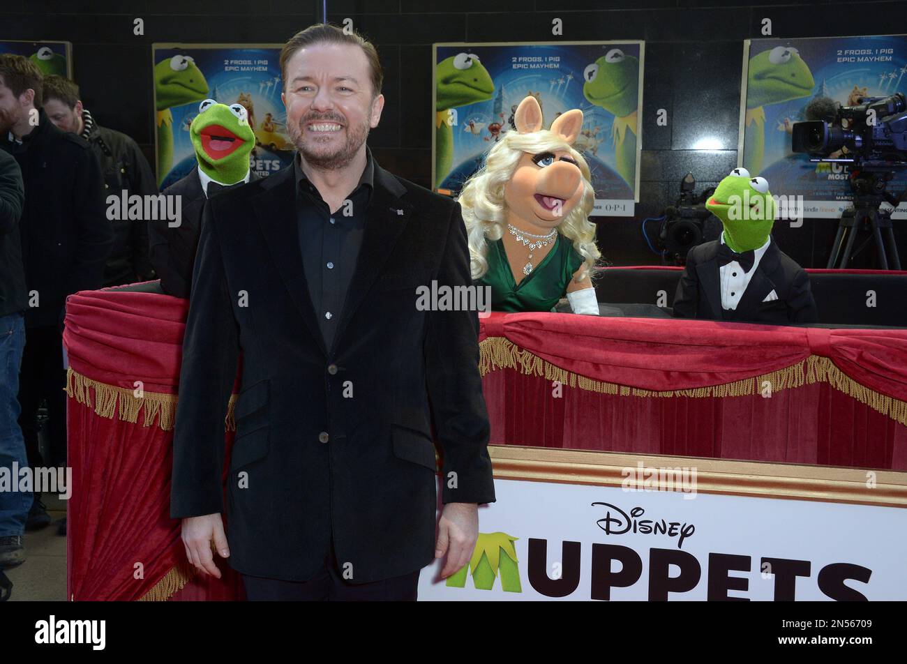 Kermit the Frog, actor Ricky Gervais, Miss Piggy and Constantine attend