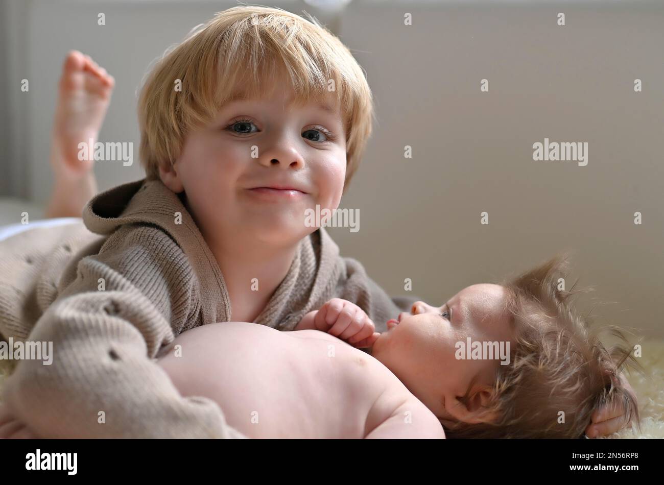 Toddler, 3 years, with infant, girl, 3 months, Baden-Wuerttemberg, Germany Stock Photo