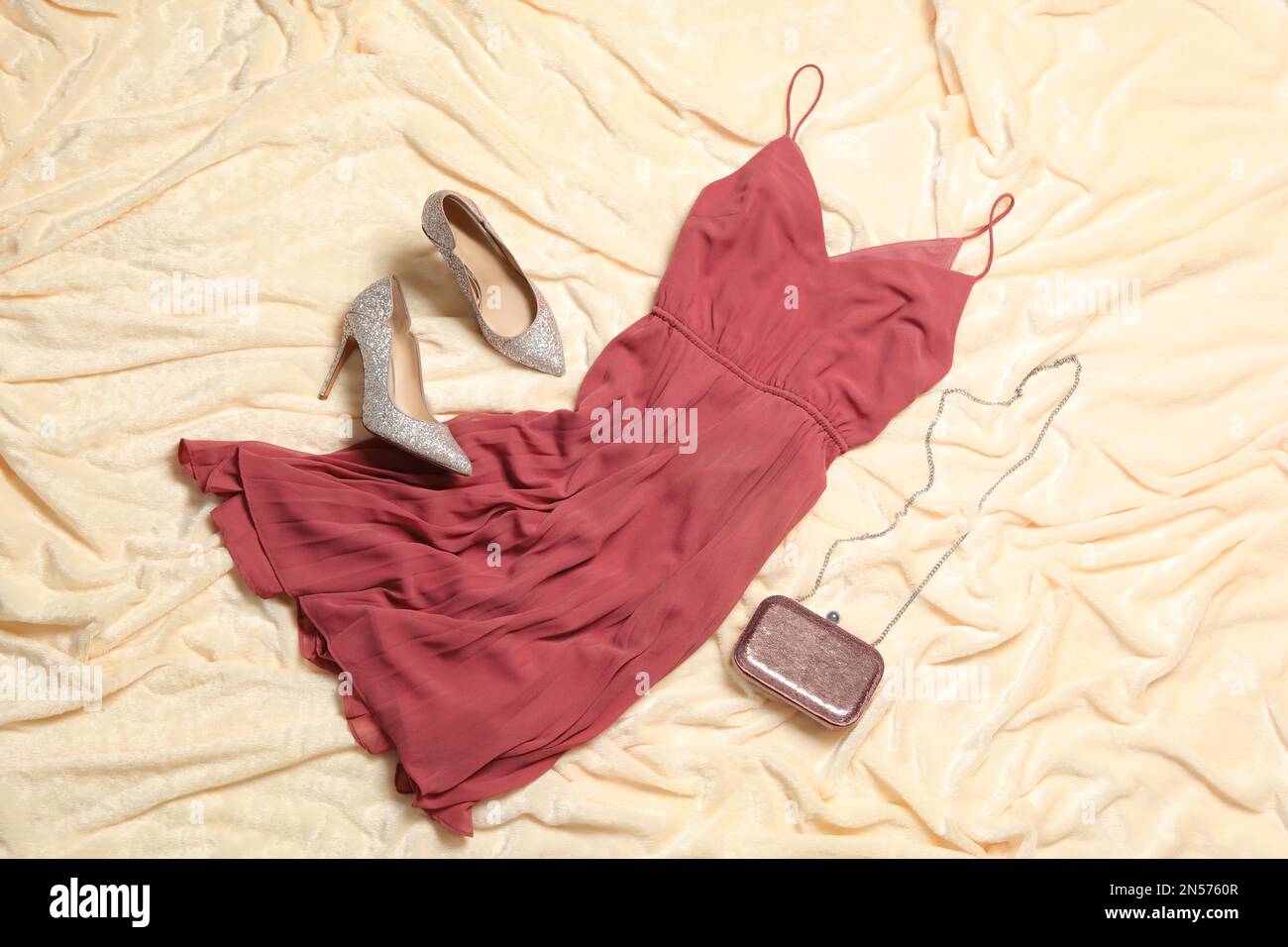 Stylish coral dress and shoes on pink background, flat lay. Space for text  Stock Photo - Alamy