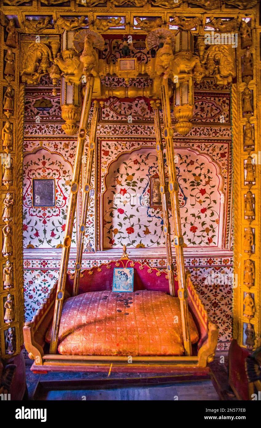 Swing for the young Maharaja, magnificent rooms, Junagarh Fort, Bikaner, Bikaner, Rajasthan, India Stock Photo