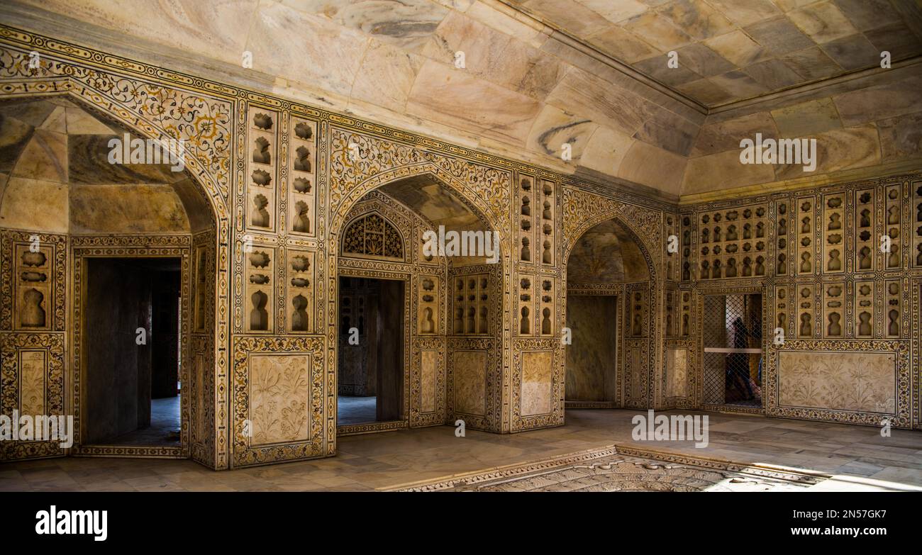 Musamman Burj, The Red Fort, Agra, Agra, Uttar Pradesh, India Stock ...