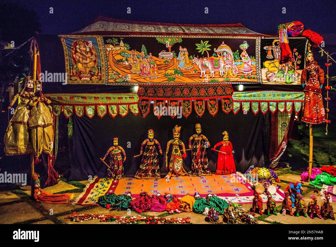 Puppet Theatre in Rasasthan, Rajasthan, India Stock Photo Alamy