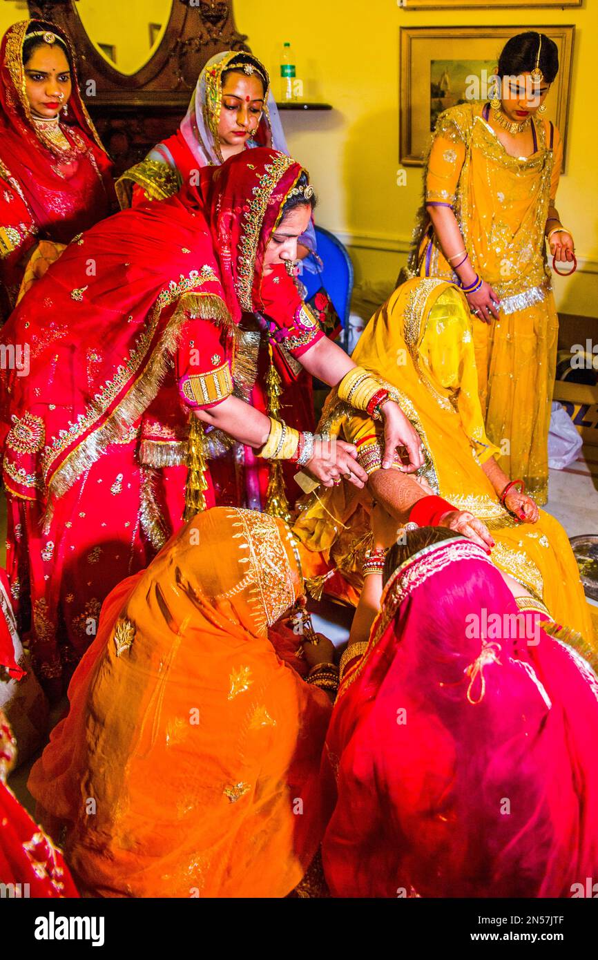 Where To Have Wedding When Bride And Groom Are From Different States At where-to-have-wedding-when-bride-and-groom-are-from-different-states-at