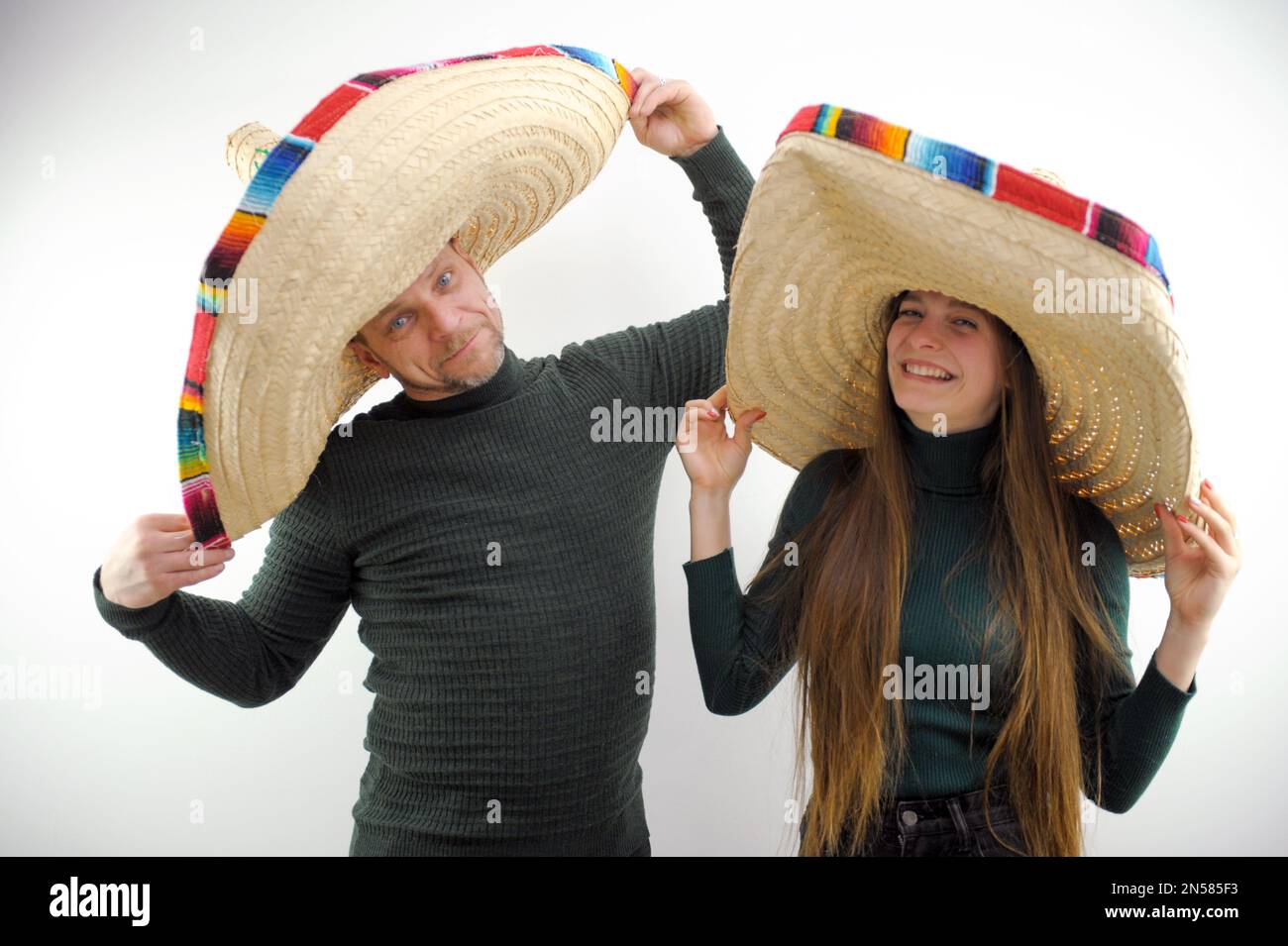 Extra large hat hi-res stock photography and images - Alamy