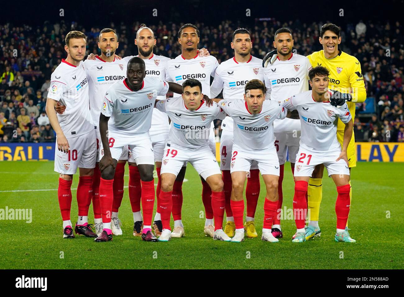 Sevilla FC team group during the La Liga match between FC Barcelona and Sevilla  FC played at Spotify Camp Nou Stadium on February 5, 2023 in Barcelona,  Spain. (Photo by Bagu Blanco /