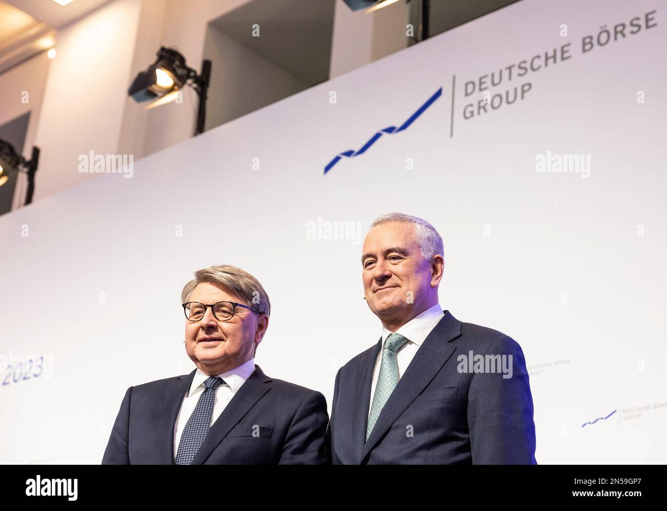 09 February 2023, Hesse, Frankfurt/Main: Theodor Weimer (l), Chairman of the Executive Board of Deutsche Börse AG, and Gregor Pottmeyer, Executive Board member of Deutsche Börse AG, stand together shortly before the start of the press conference. Deutsche Börse Group presents its figures for the financial year 2022 at the annual press conference. Photo: Hannes P. Albert/dpa Stock Photo