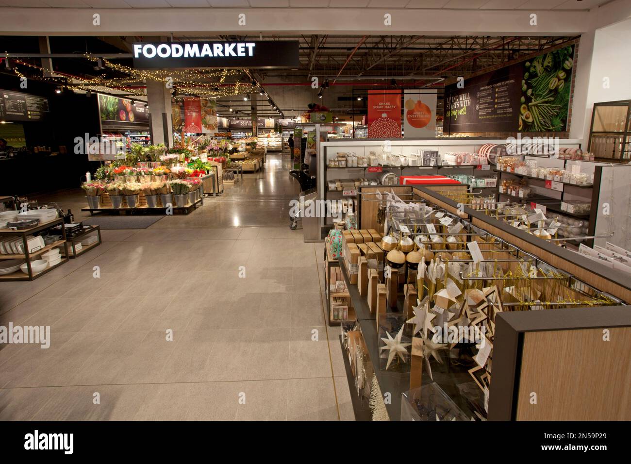 Woolworths Foodmarket, Table Bay Mall, Western Cape Stock Photo Alamy