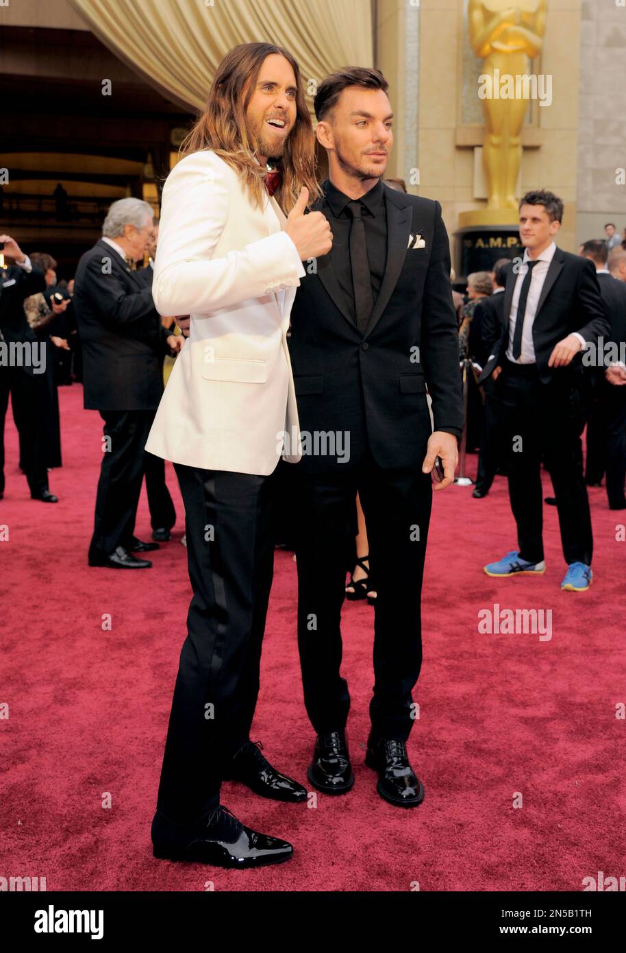 Jared Leto, left, and Shannon Leto arrive at the Oscars on Sunday, March 2,  2014, at the Dolby Theatre in Los Angeles. (Photo by Chris  Pizzello/Invision/AP Stock Photo - Alamy, image size:914x1390