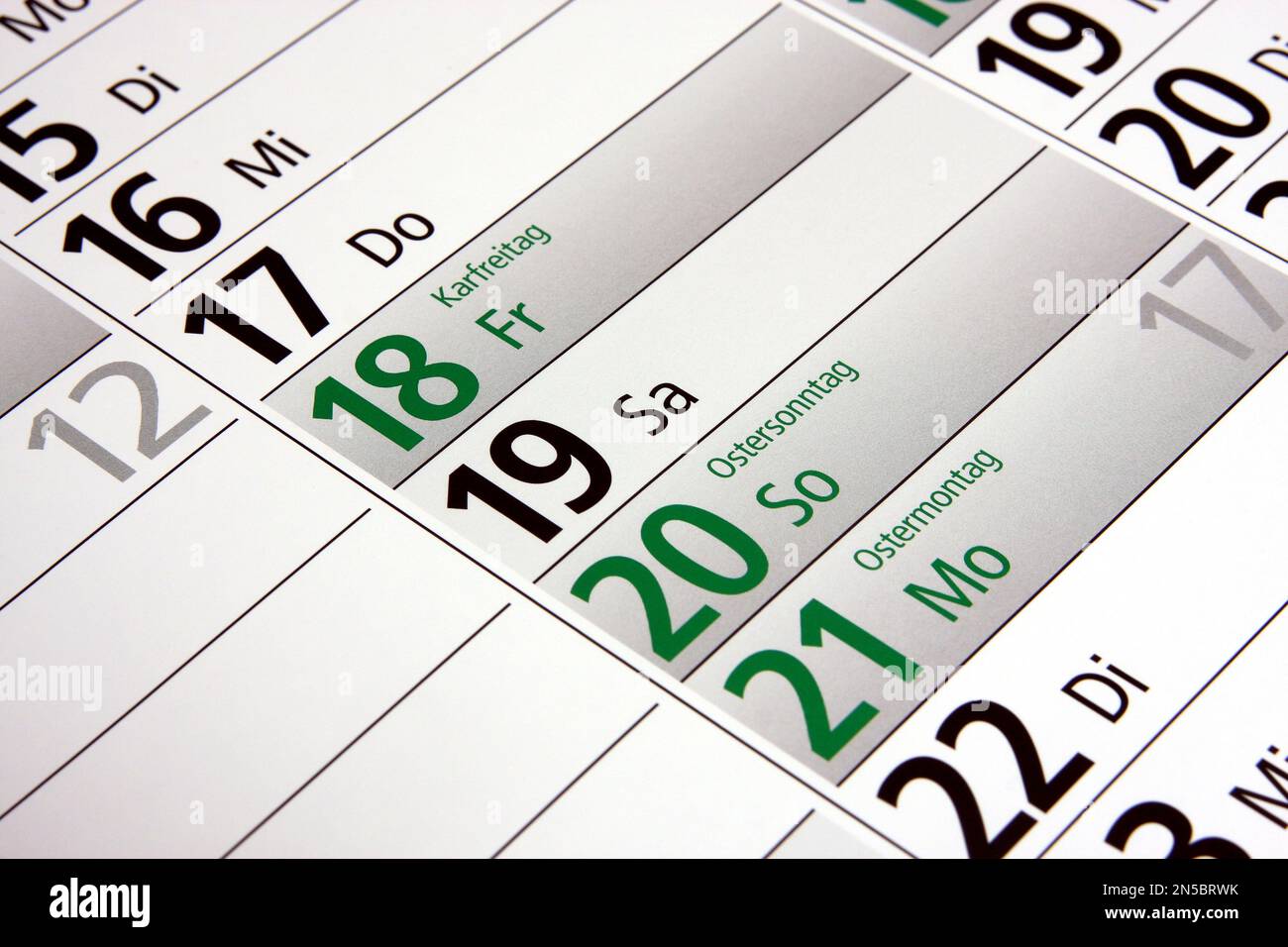 year calendar 2025 in German, Easter Stock Photo Alamy Calendar 2025 Easter