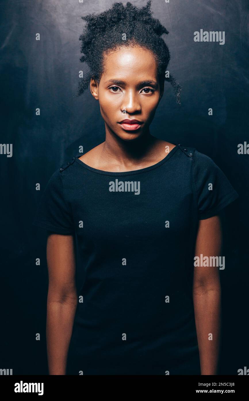 Black woman look hi-res stock photography and images - Alamy