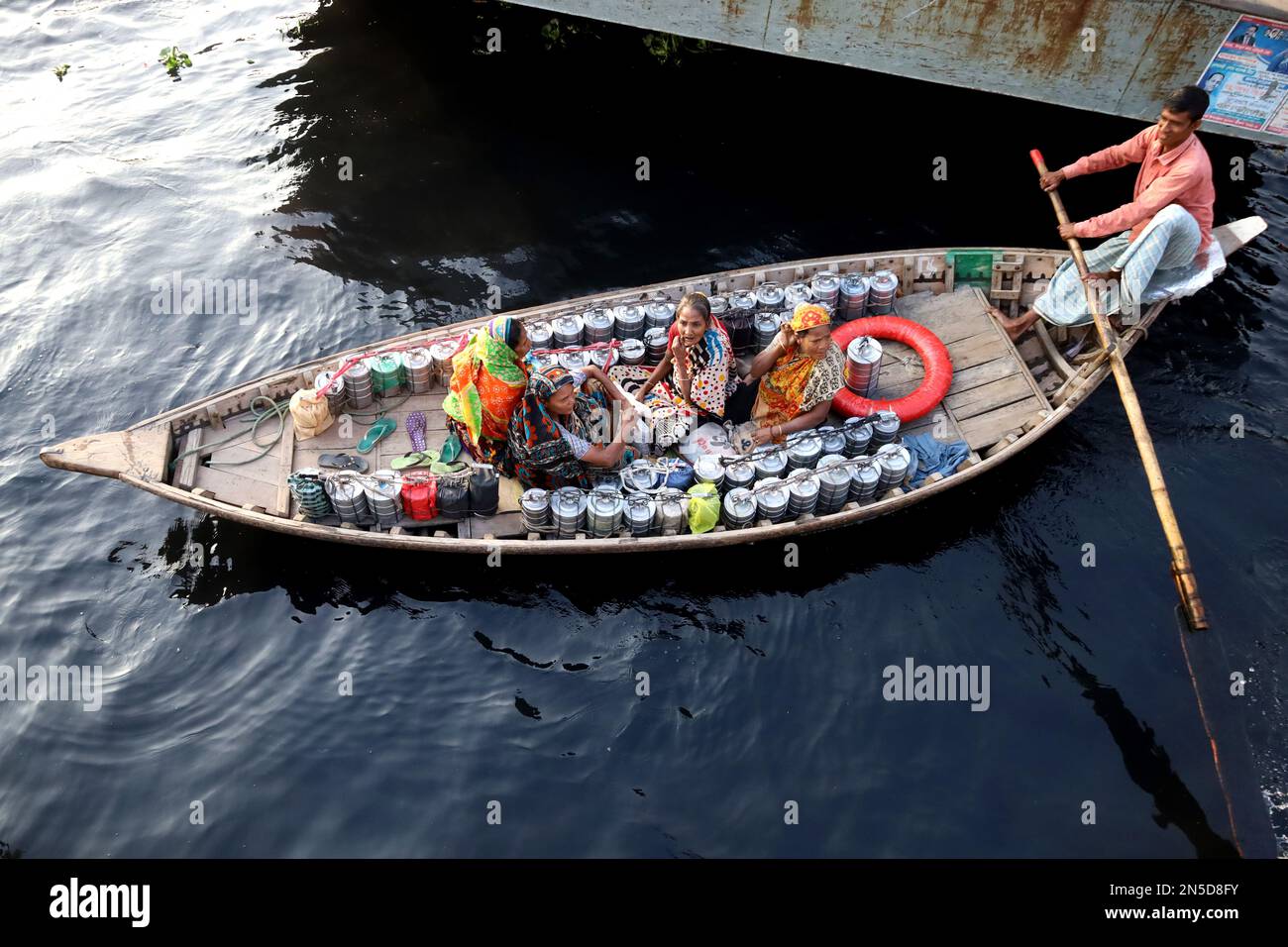 Dhaka, Dhaka, Bangladesh. 9th Feb, 2023. Dabbawalas (Meal delivery