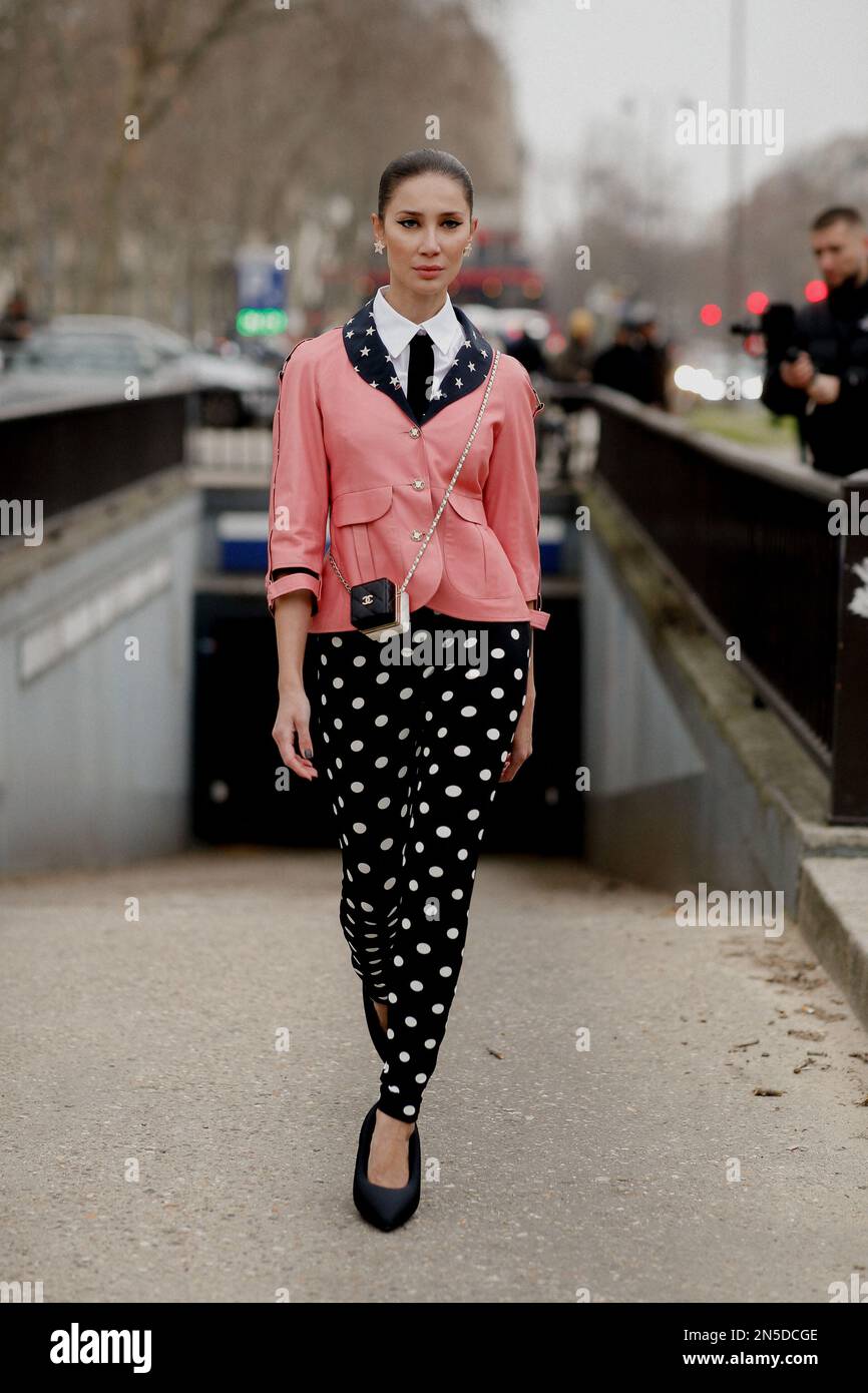 Street style, Sabina Jakubowicz arriving at Chanel Spring Summer 2023