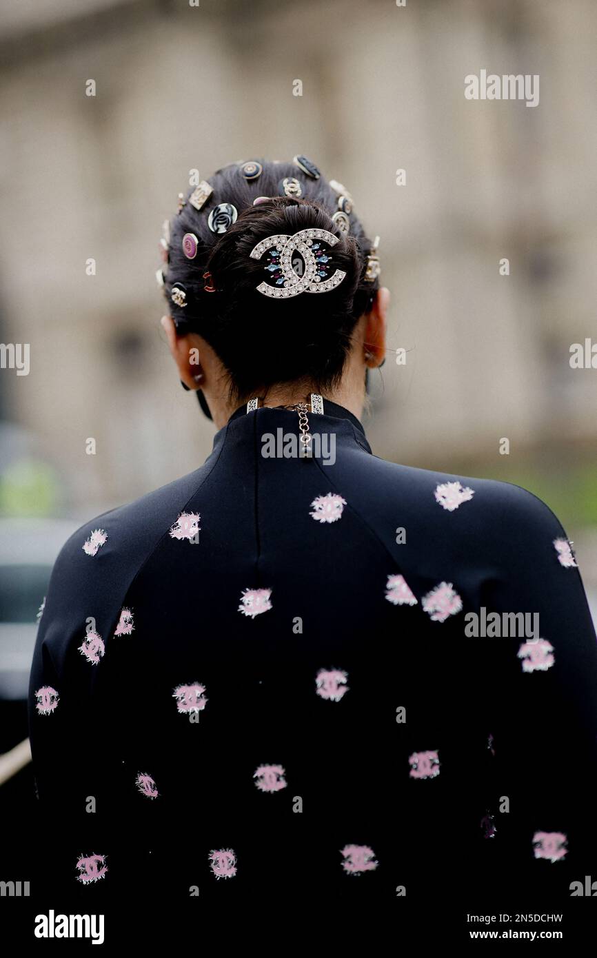 Street style, Snehal Babani arriving at Chanel Spring Summer 2023 Haute ...