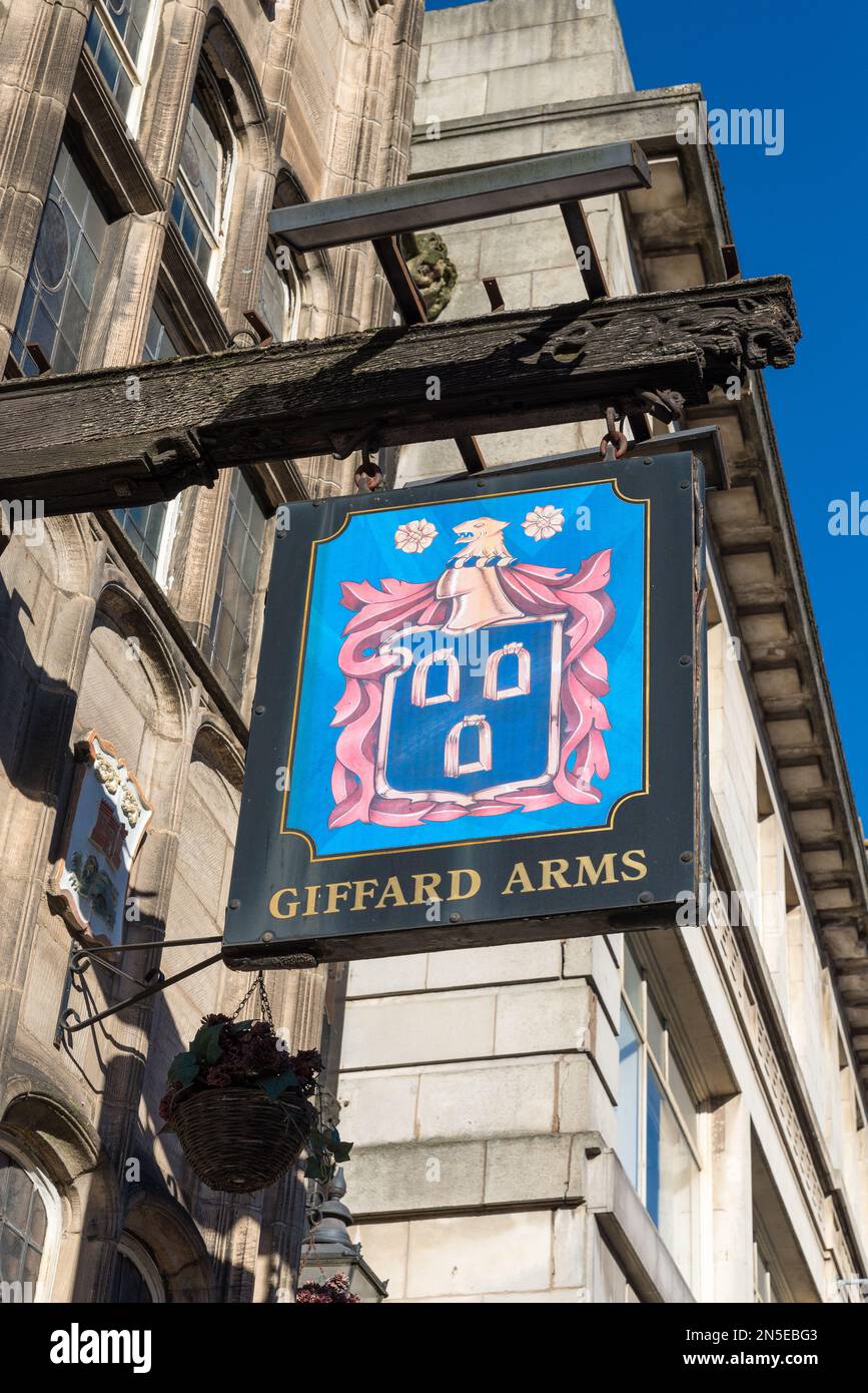 The Giffard Arms pub in an old building in Victoria Street, Wolverhampton city centre Stock Photo